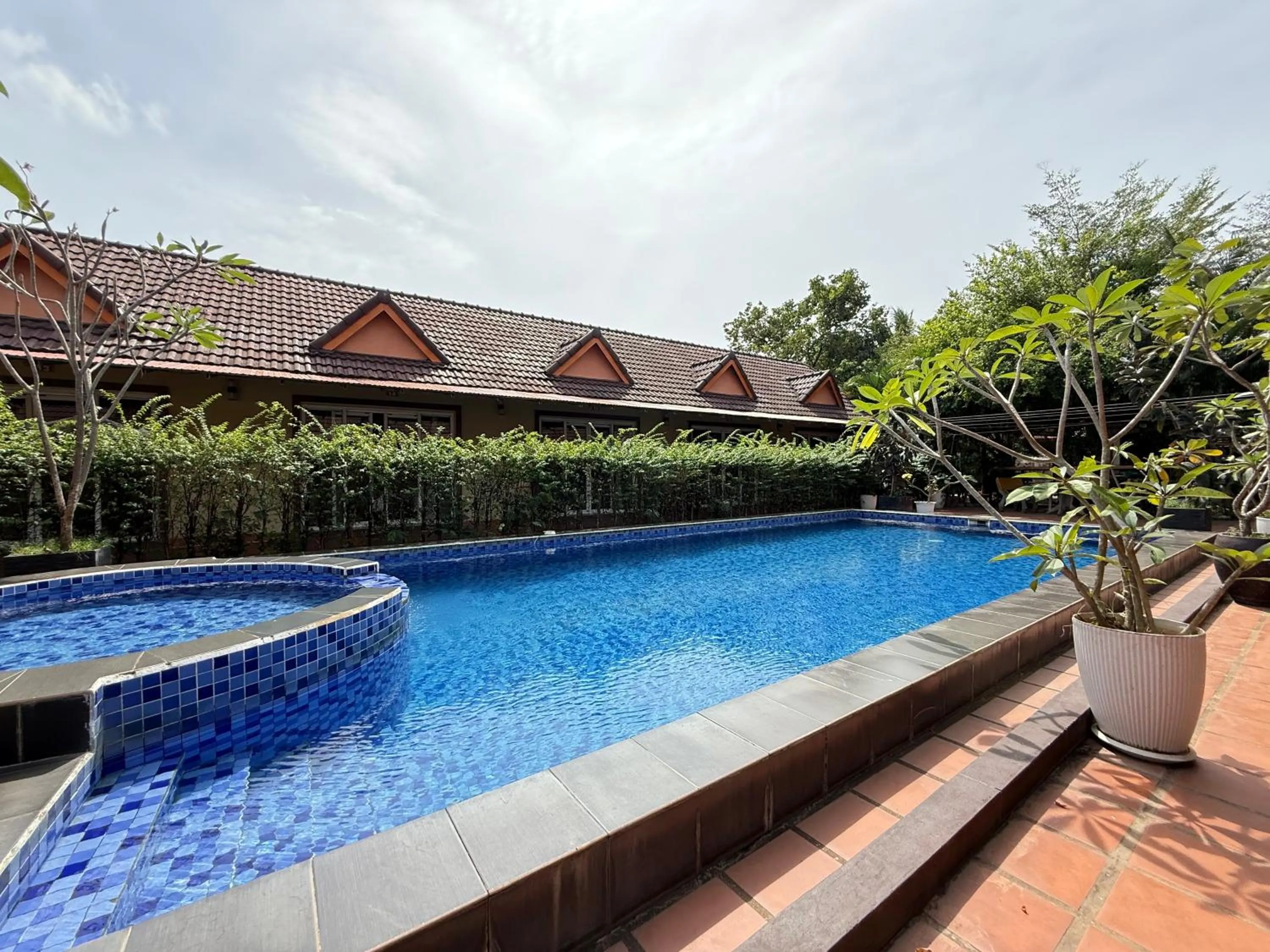 Day in Hello Kampot Resort