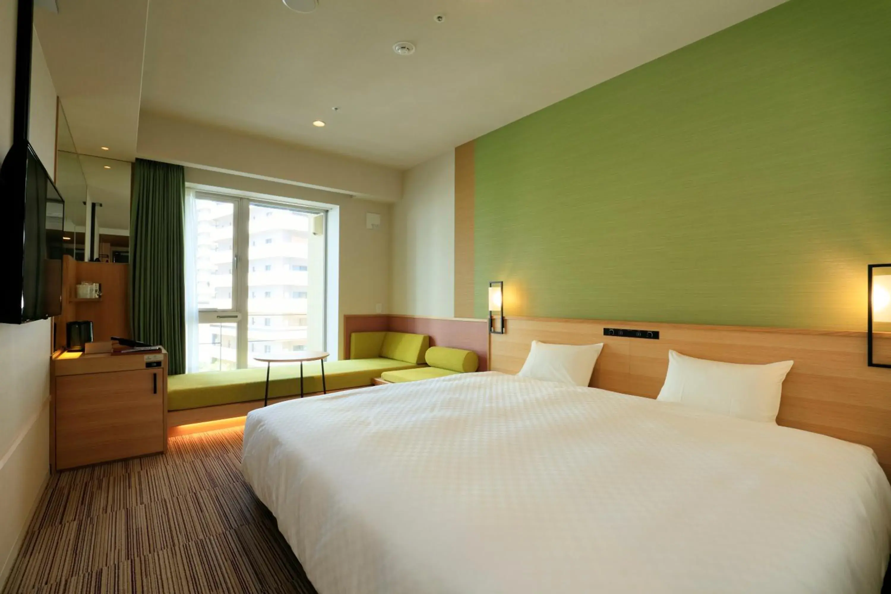 Standard King Room with Sofa Bed - Non-Smoking in THE SINGULARI HOTEL & SKYSPA at UNIVERSAL STUDIOS JAPAN Standard King Room with Sofa Bed - Non-Smoking in THE SINGULARI HOTEL & SKYSPA at UNIVERSAL STUDIOS JAPAN