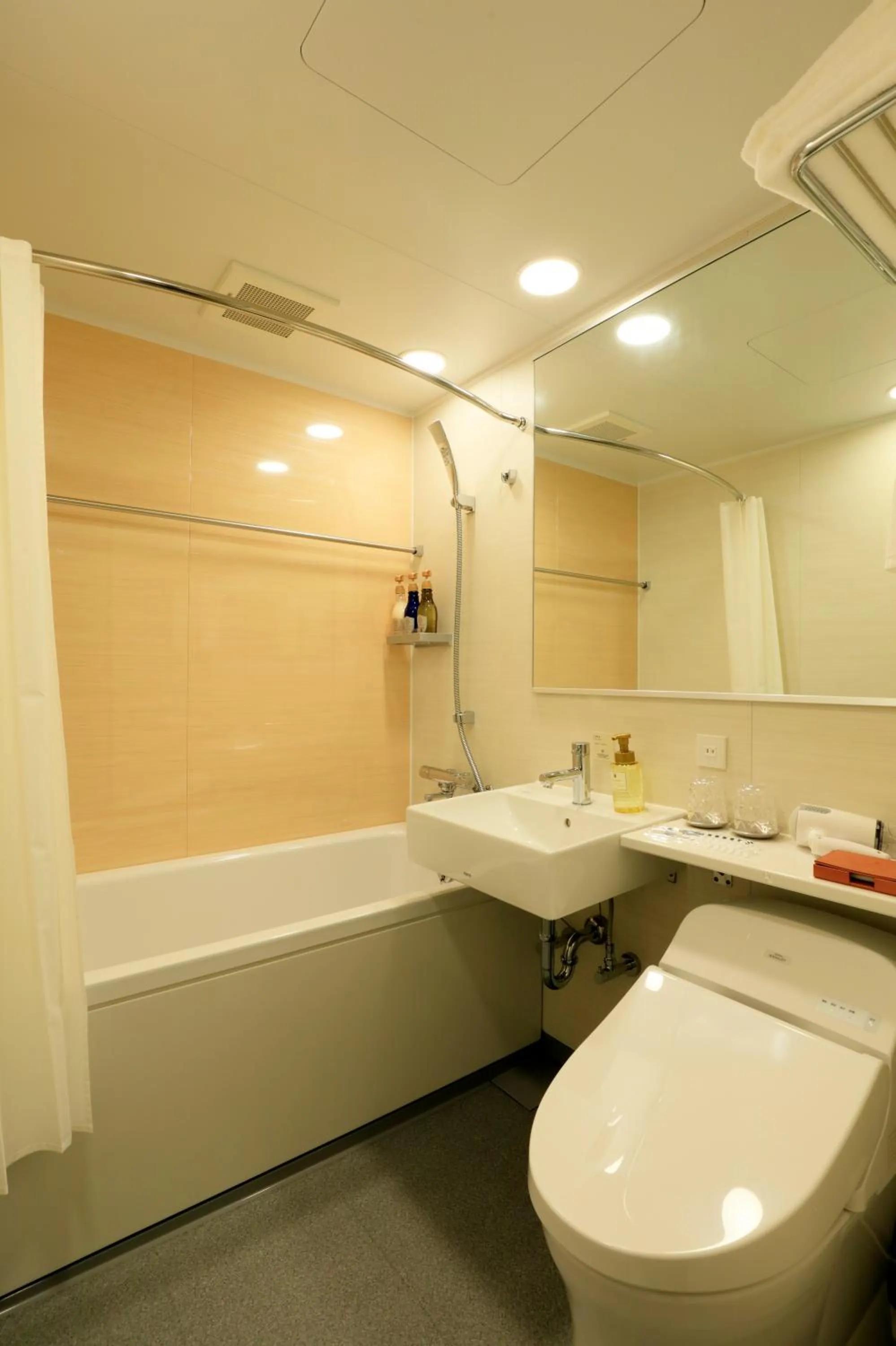 Bathroom in THE SINGULARI HOTEL & SKYSPA at UNIVERSAL STUDIOS JAPAN