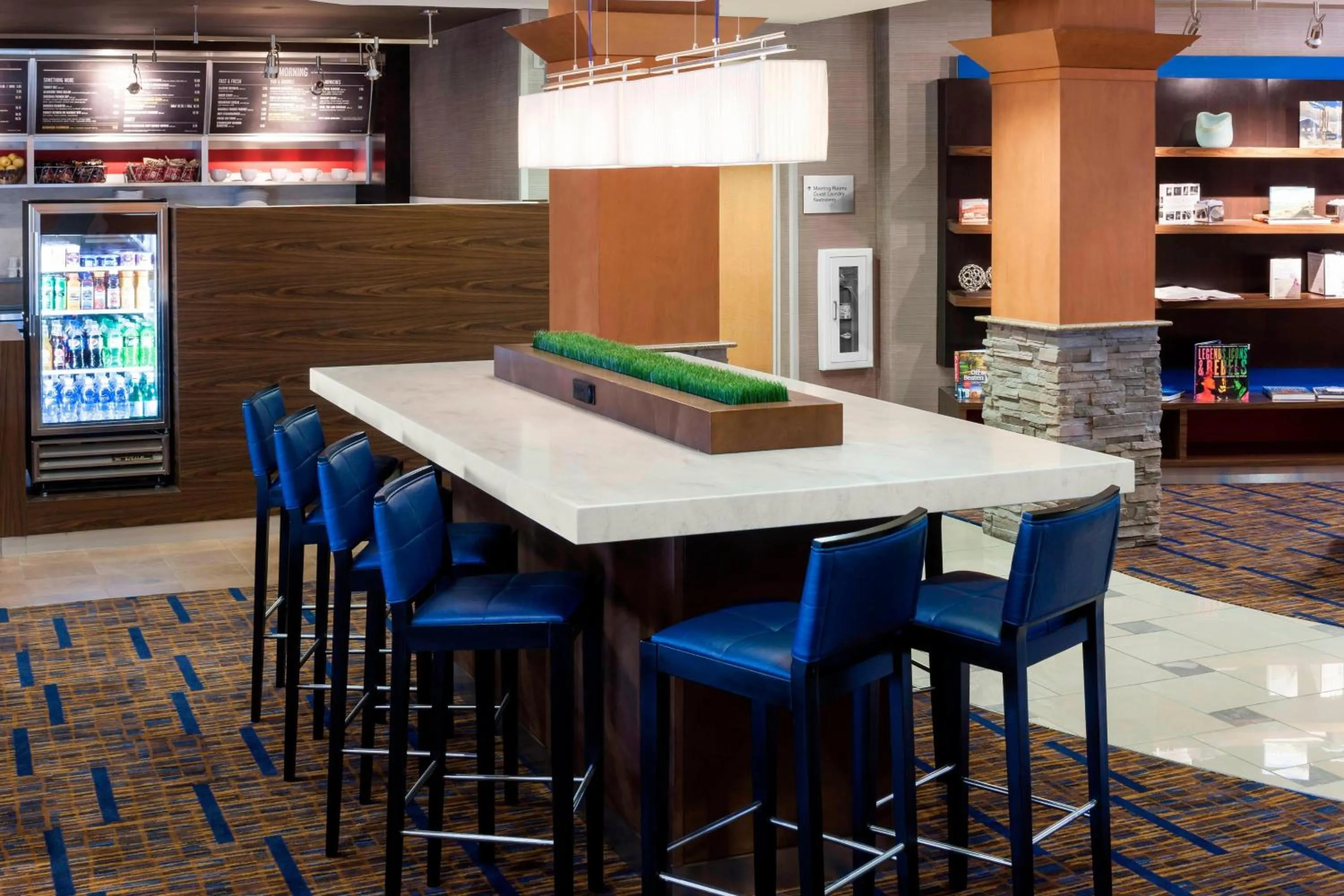 Restaurant/places to eat in Courtyard by Marriott Phoenix West/Avondale