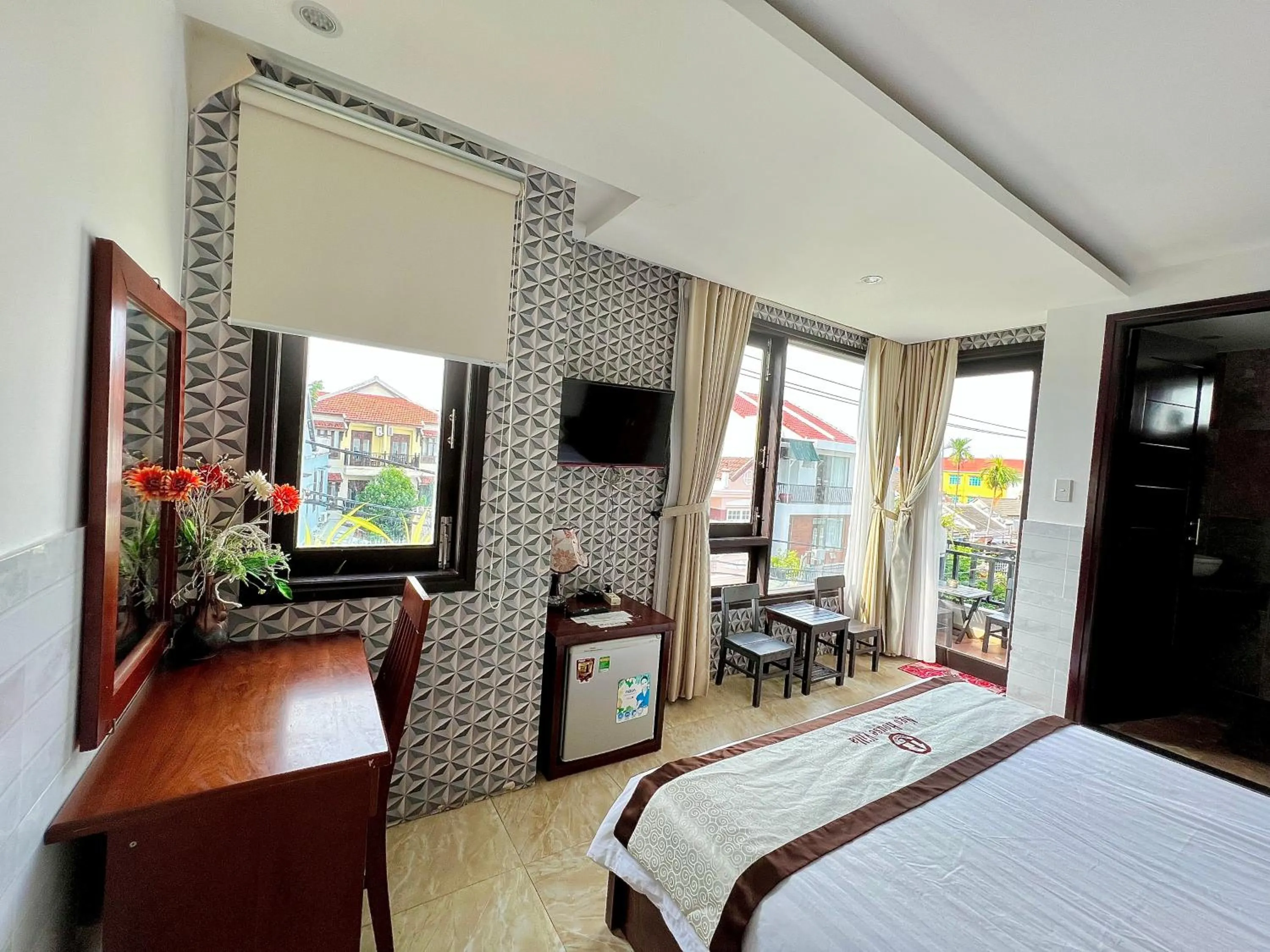 Photo of the whole room, Bed in Ngo House Villa