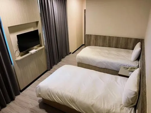 New KM Hotel