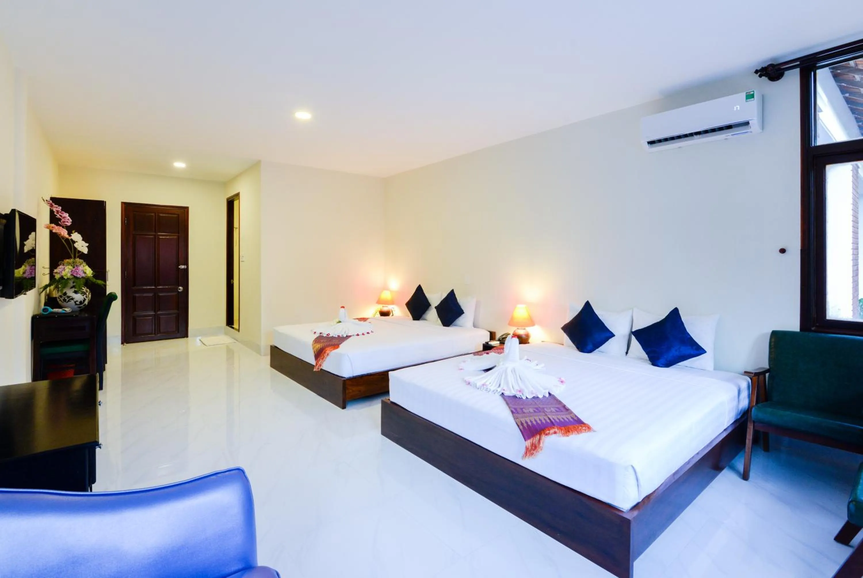 Bed in Four Oceans Beach Resort - Bon Bien Mui Ne