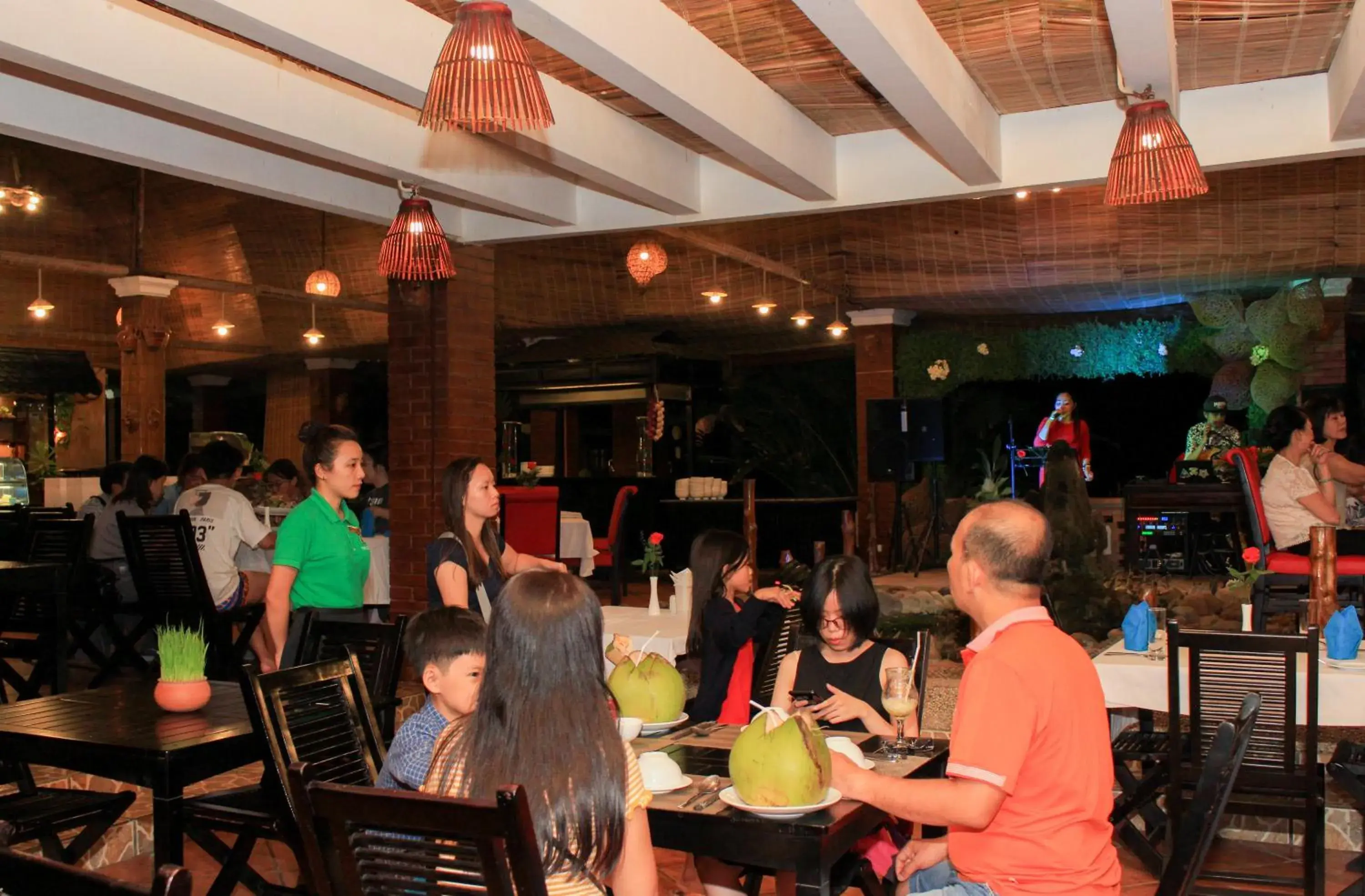 Restaurant/places to eat in Four Oceans Beach Resort - Bon Bien Mui Ne Restaurant/places to eat in Four Oceans Beach Resort - Bon Bien Mui Ne