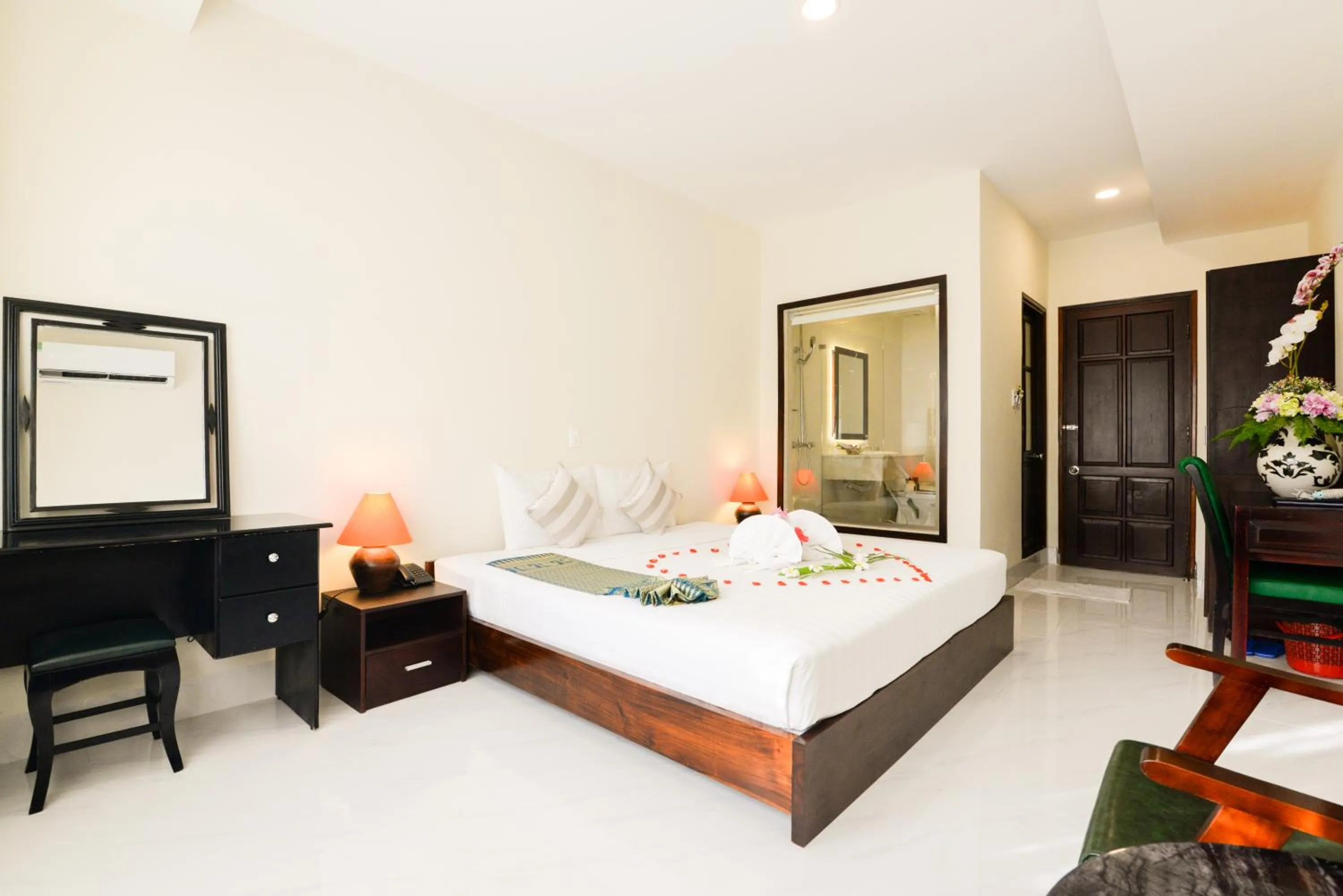 Bed in Four Oceans Beach Resort - Bon Bien Mui Ne