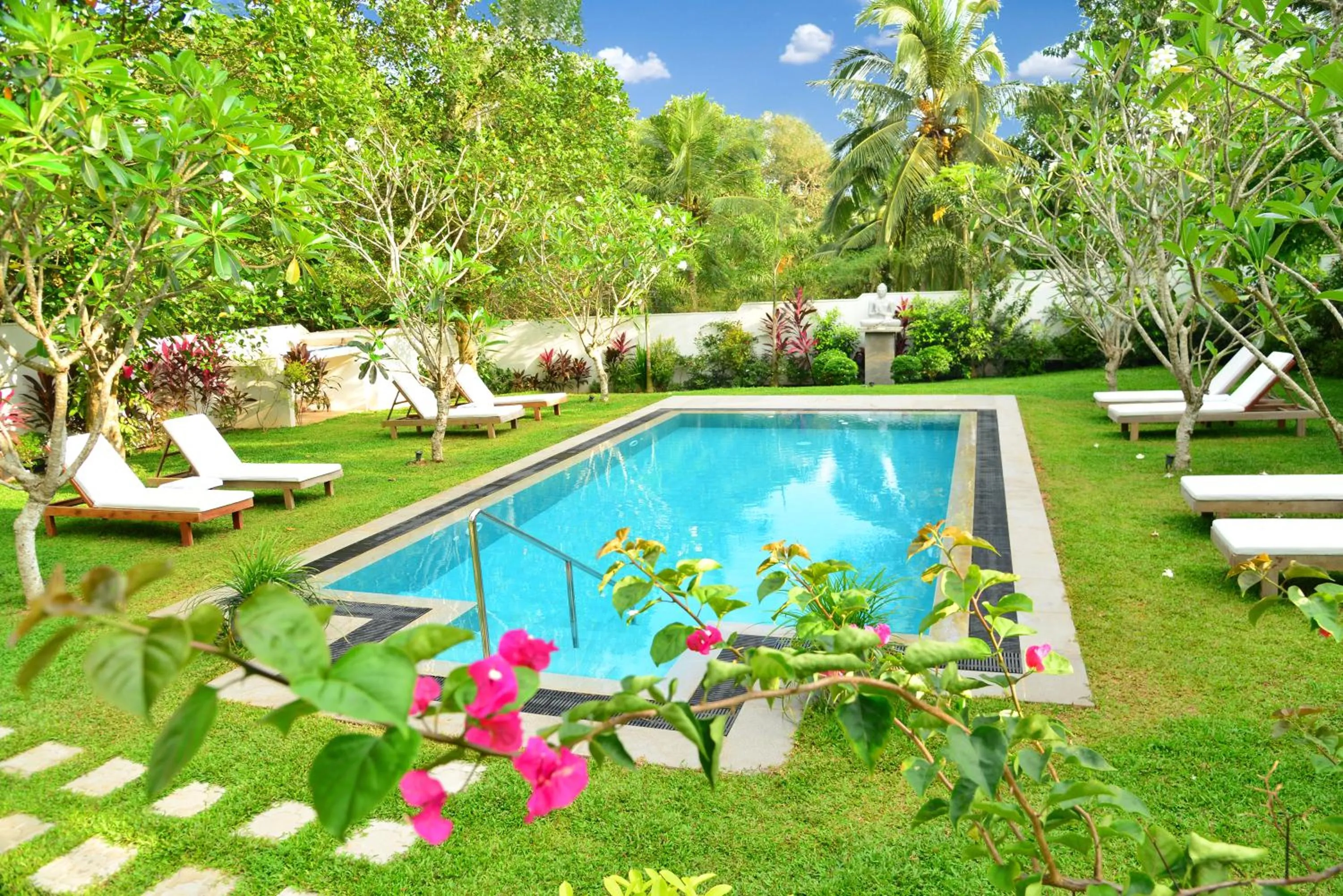Garden in Boutique Villa Shanthi
