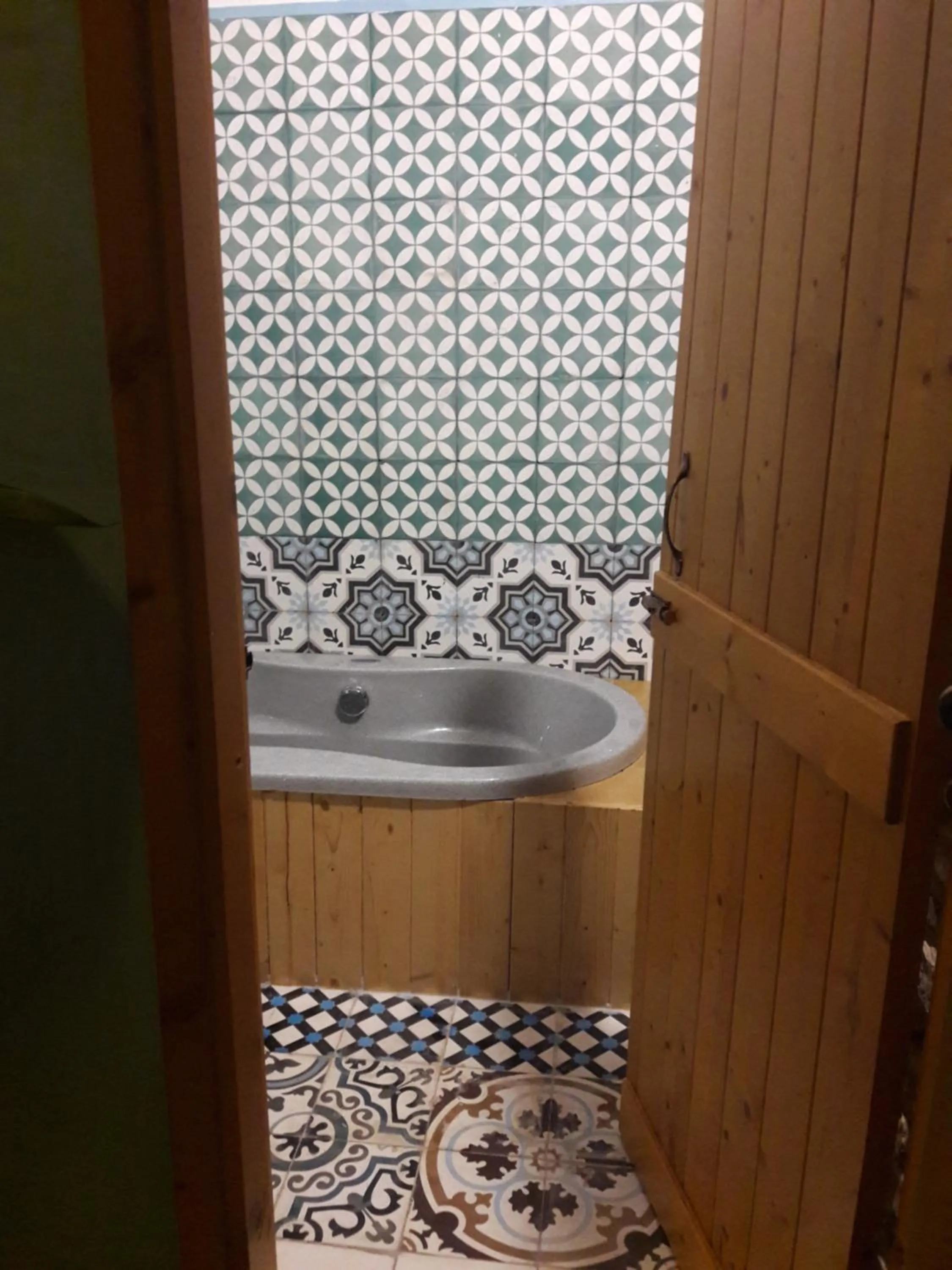 Bathroom in Nam Thi Holiday Home