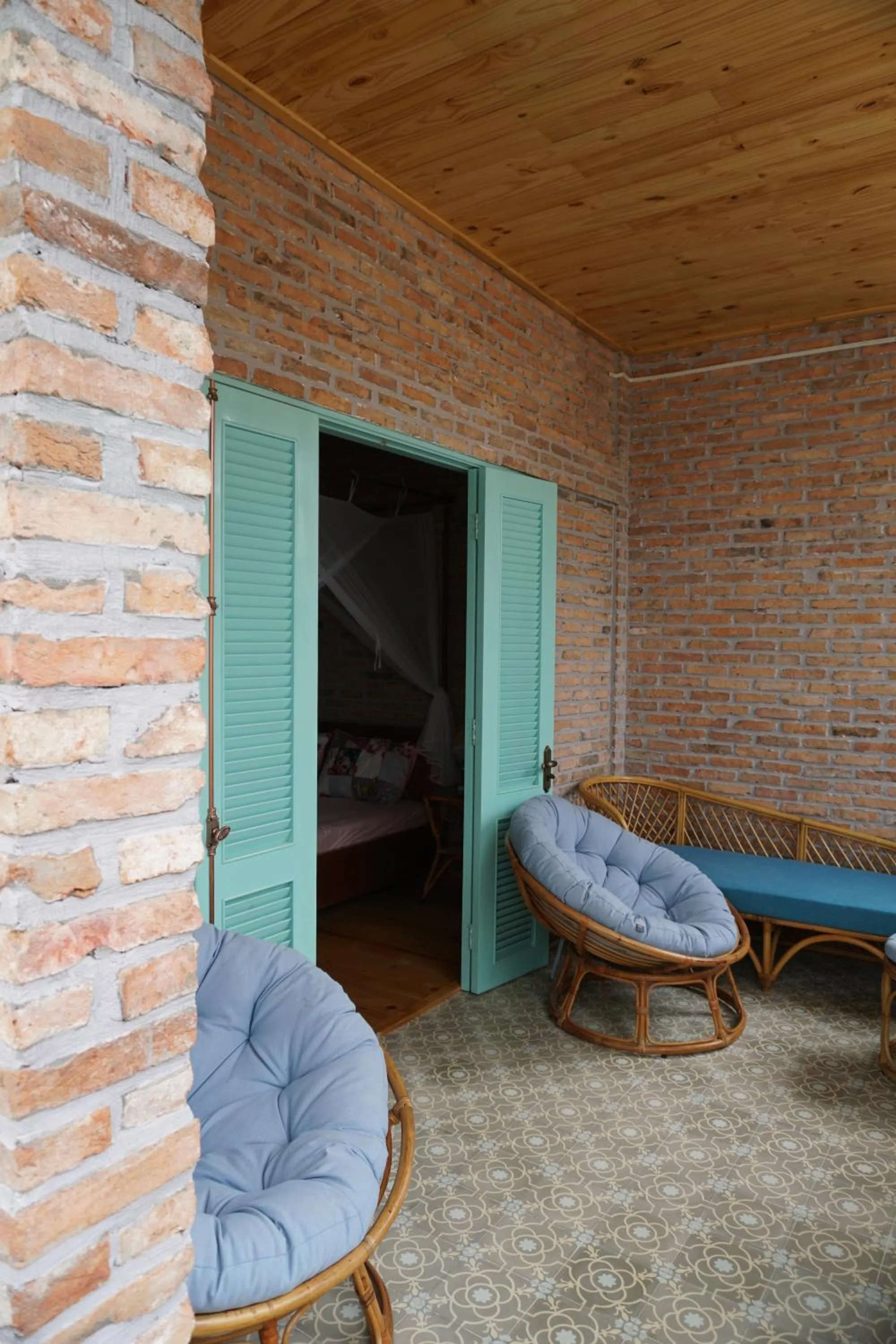 Nam Thi Holiday Home