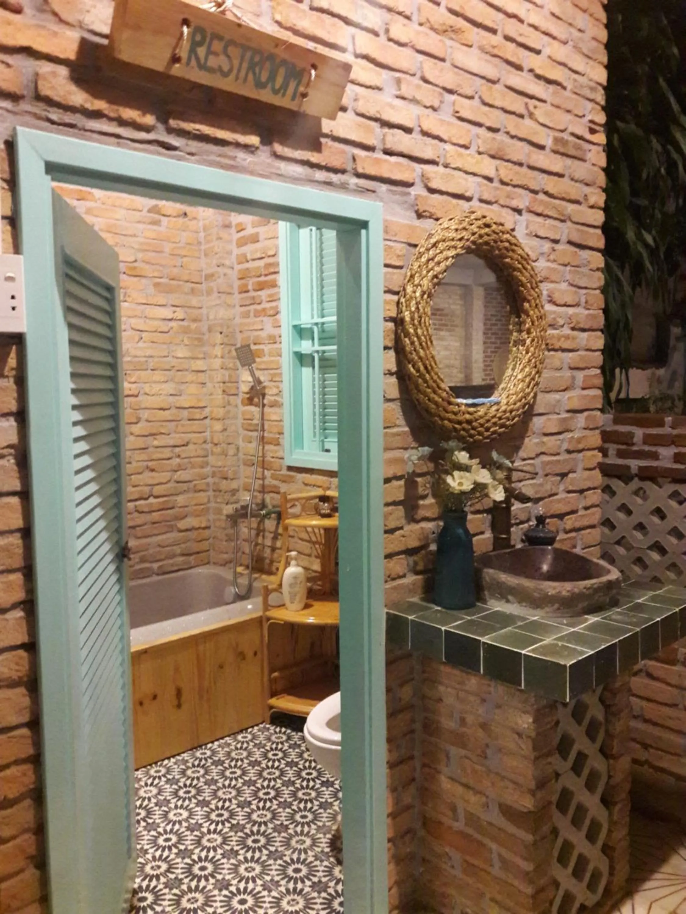 Nam Thi Holiday Home