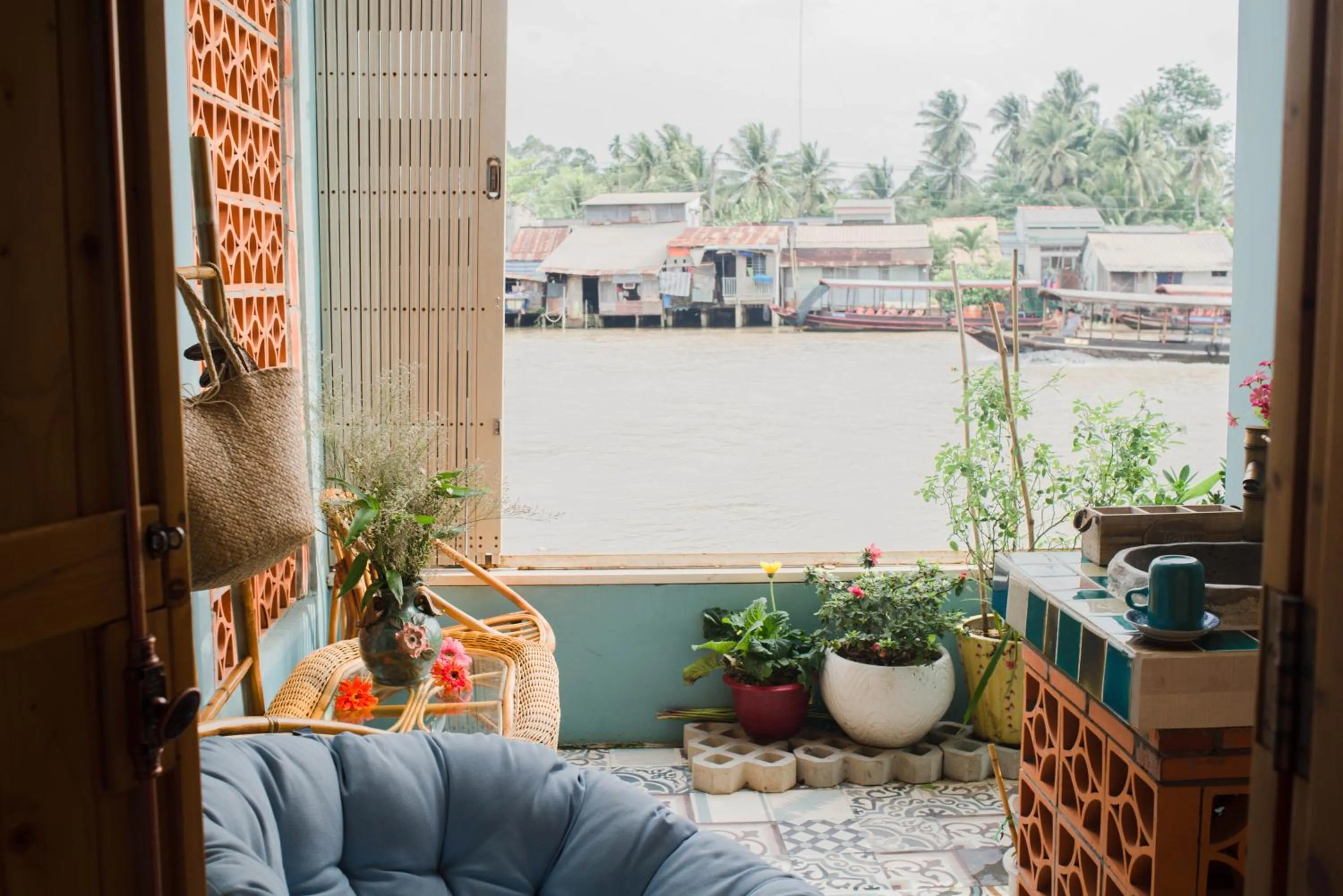 Nam Thi Holiday Home