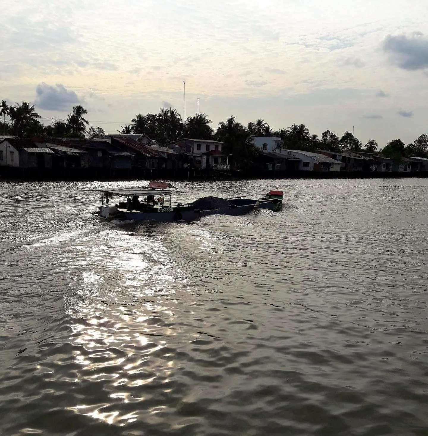 River view in Nam Thi Holiday Home