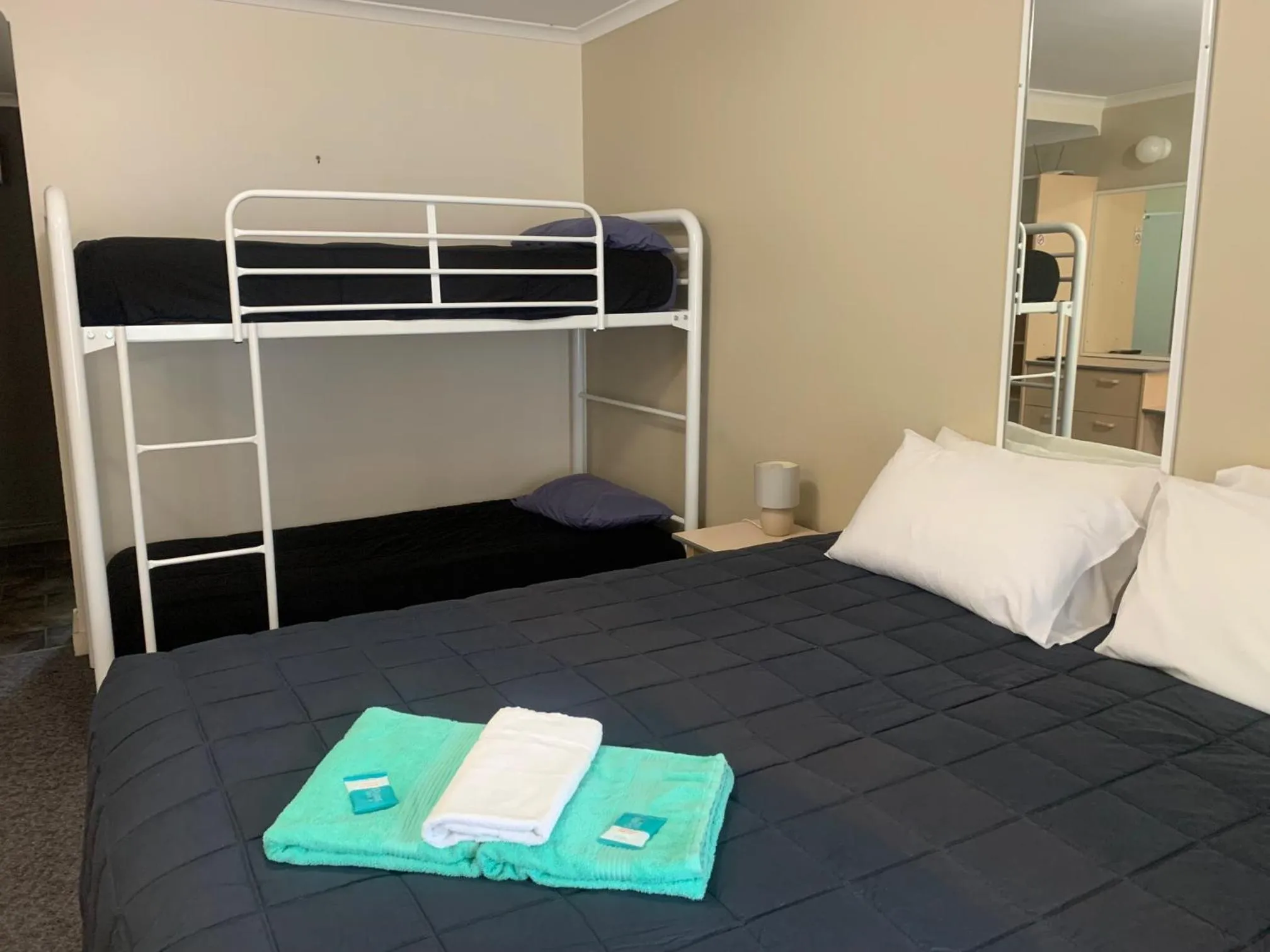Bed in Mid Coast Motor Inn