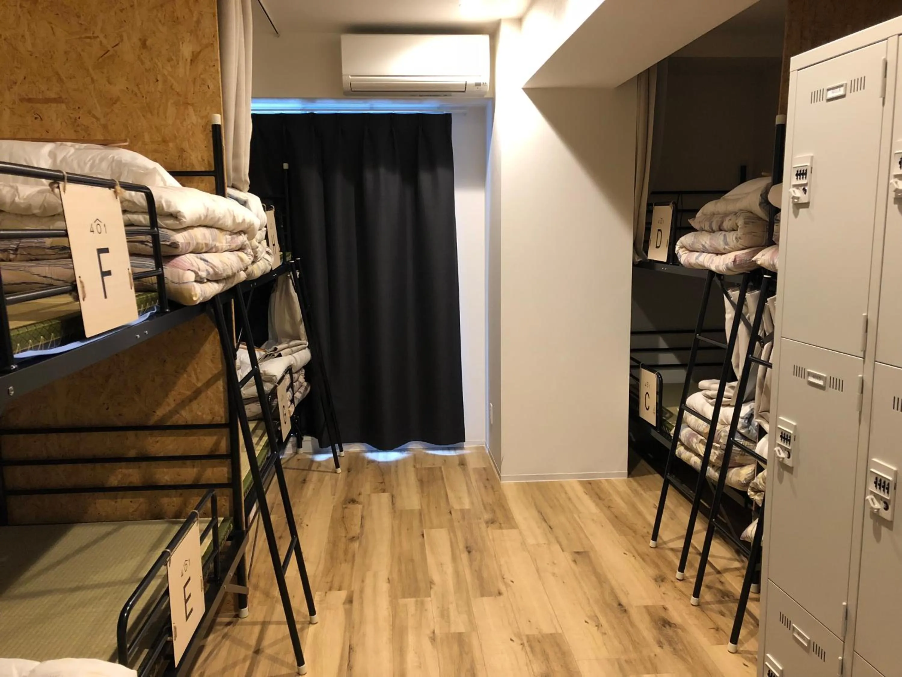 Photo of the whole room in 04village Namba