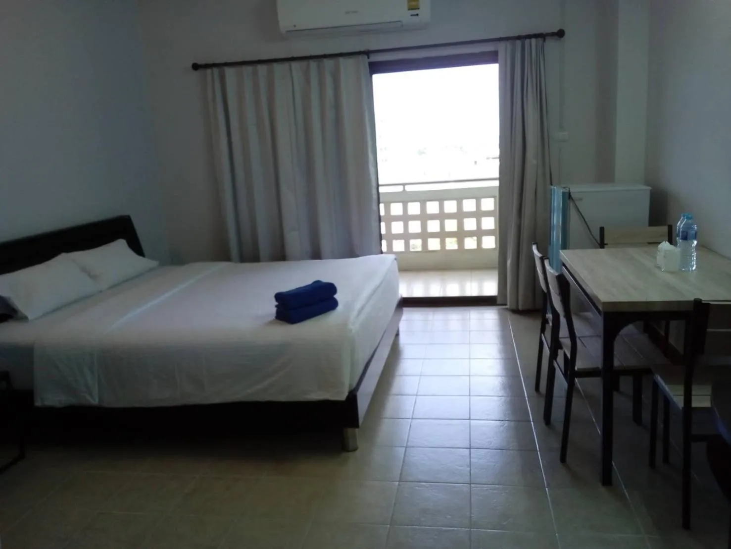 Bed in Mana Residence