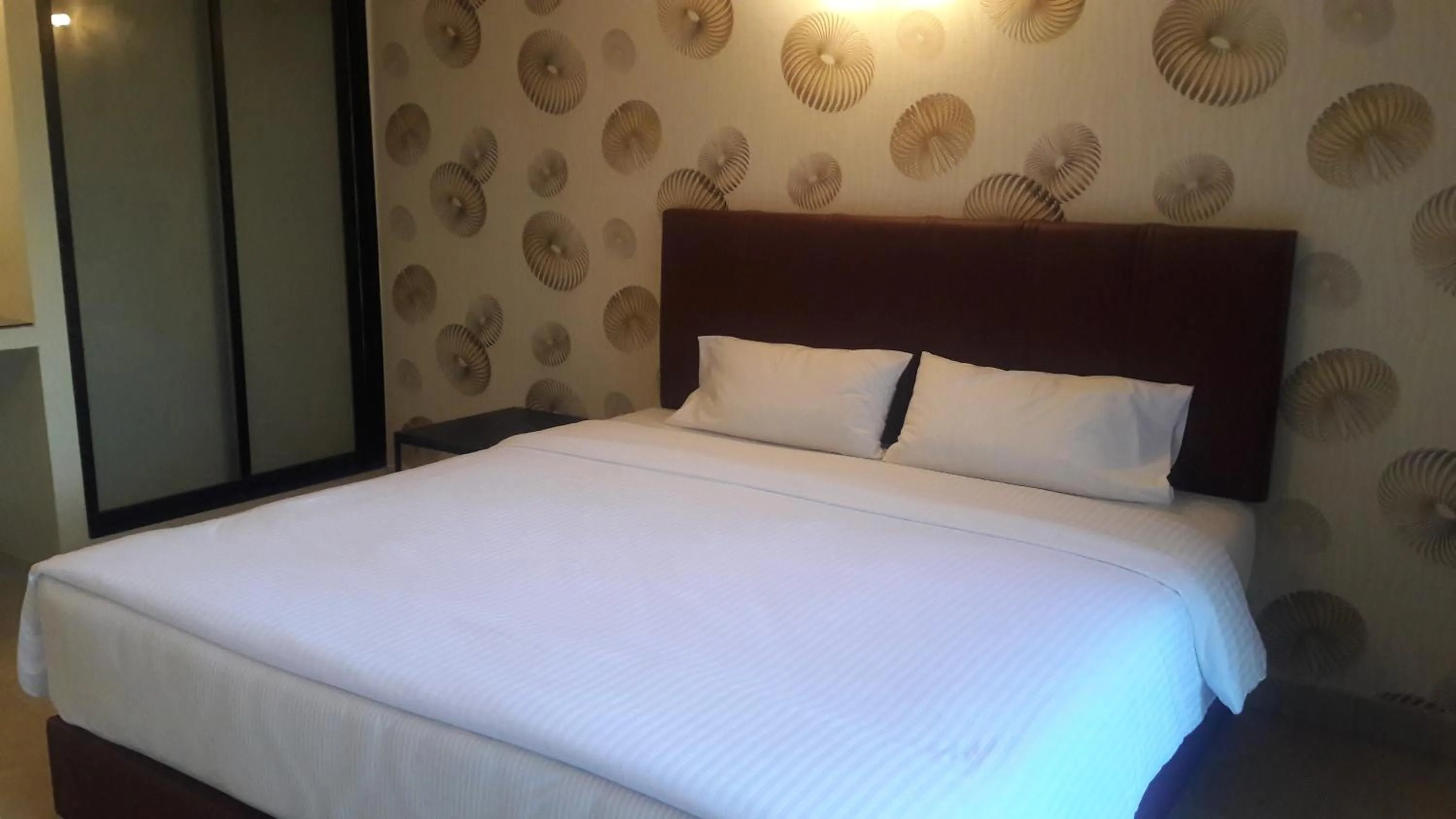 Bed in Mana Residence