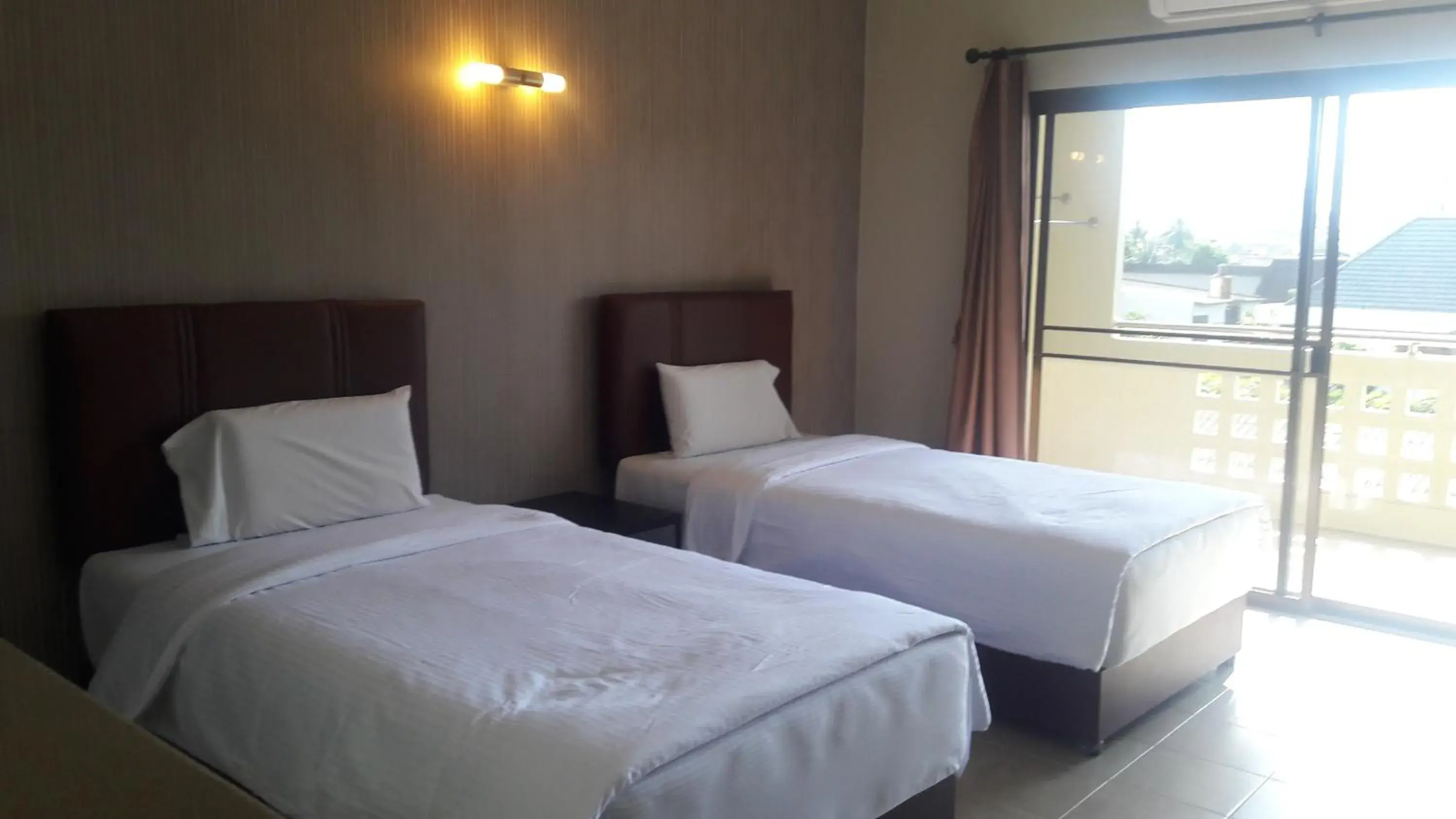 Twin Room with Balcony in Mana Residence Twin Room with Balcony in Mana Residence