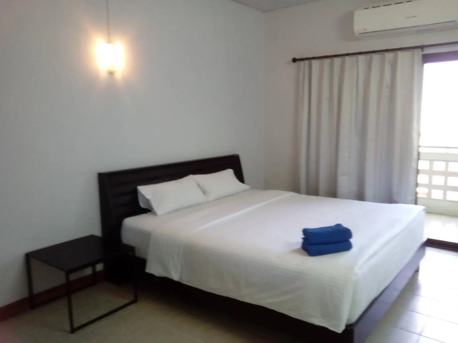 Bed in Mana Residence