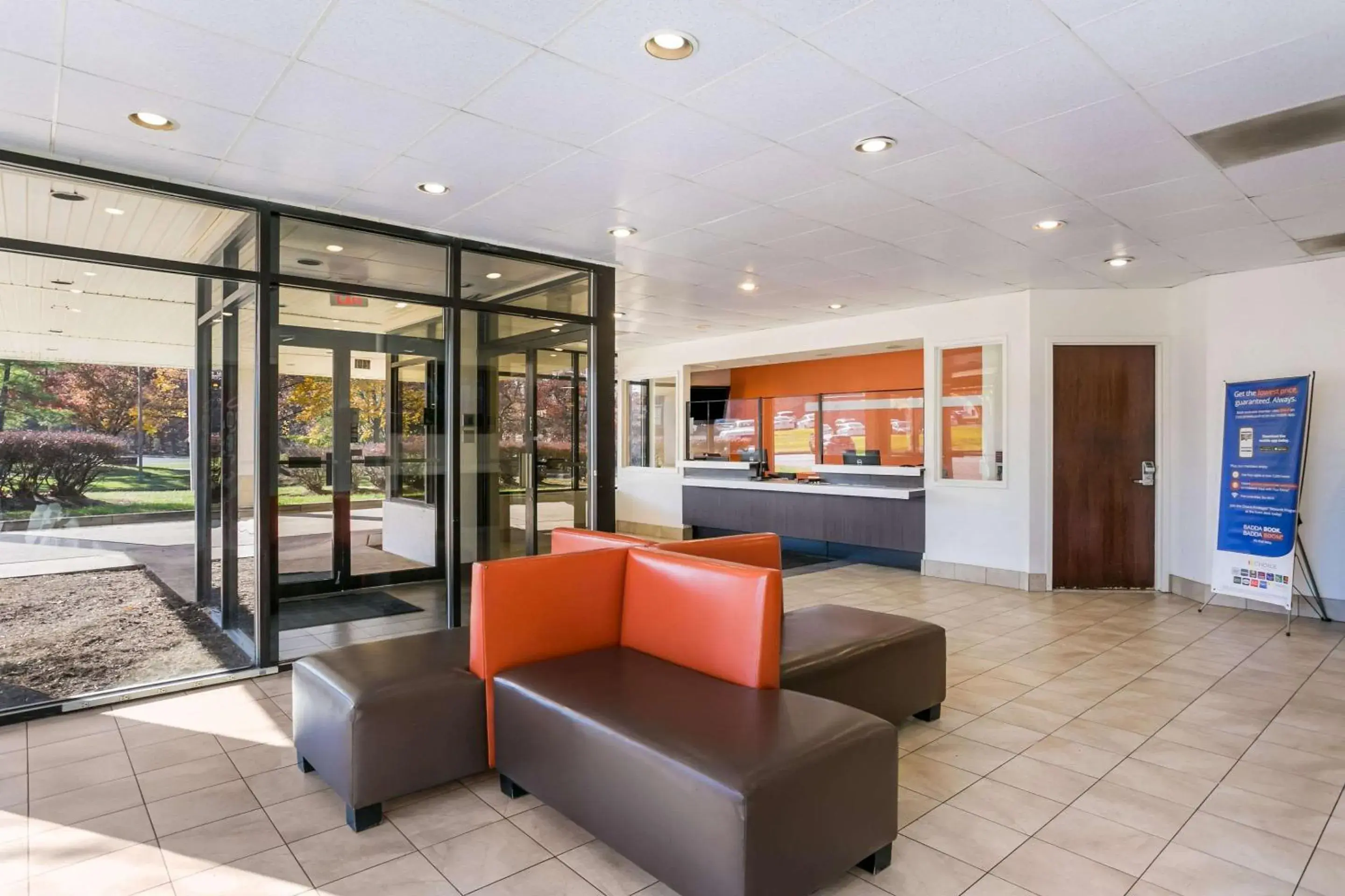 Lobby or reception in Rodeway Inn Baltimore - Inner Harbor South Lobby or reception in Rodeway Inn Baltimore - Inner Harbor South