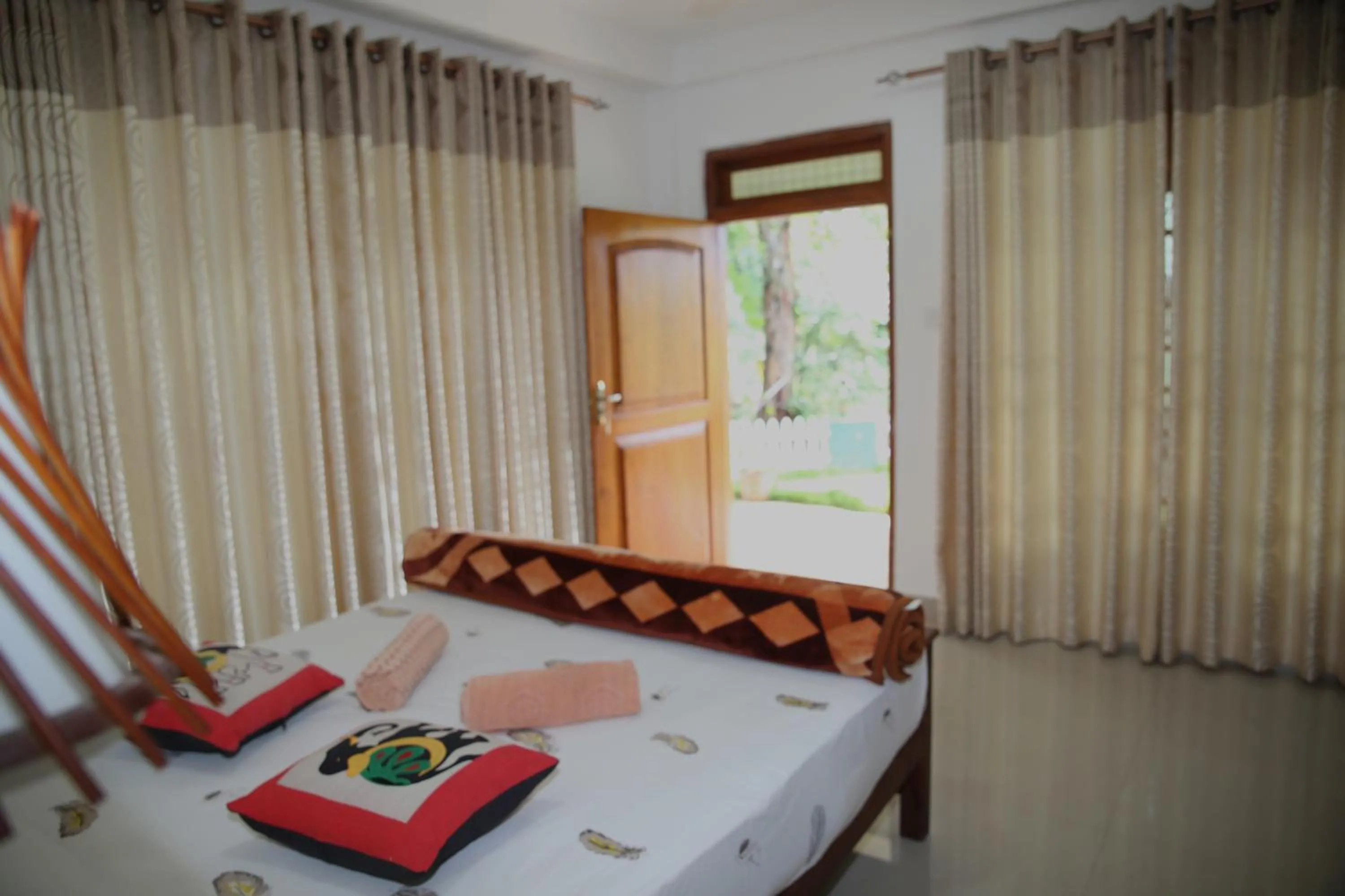 Ella Villa Nine Arch
