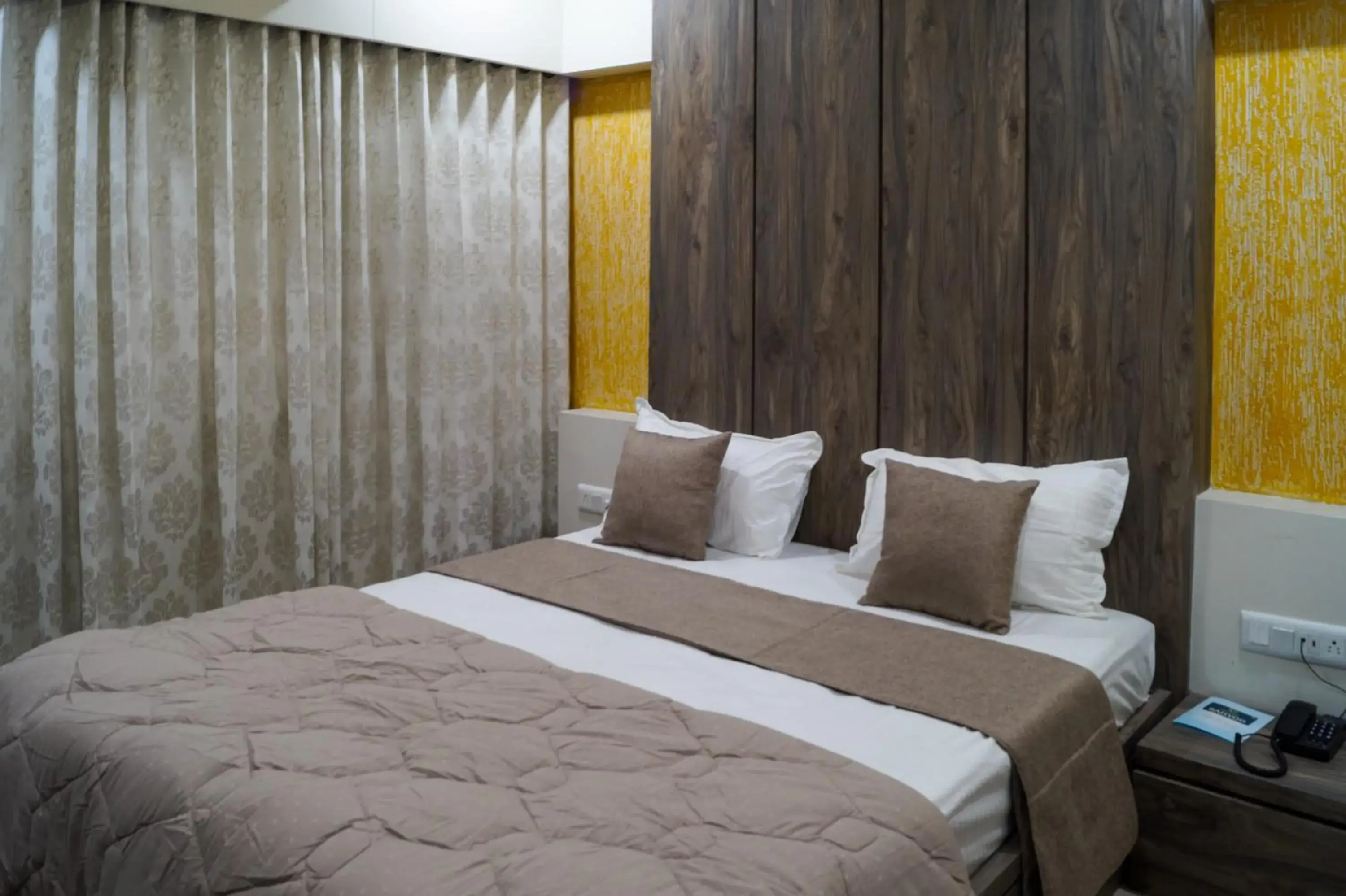 Bedroom, Bed in Hotel Midtown Bedroom, Bed in Hotel Midtown