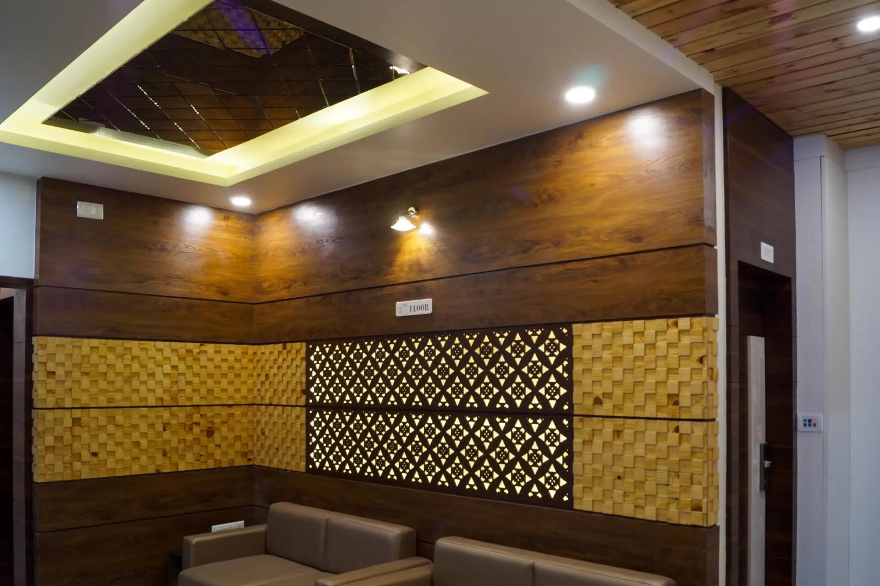 Lobby or reception in Hotel Midtown Lobby or reception in Hotel Midtown