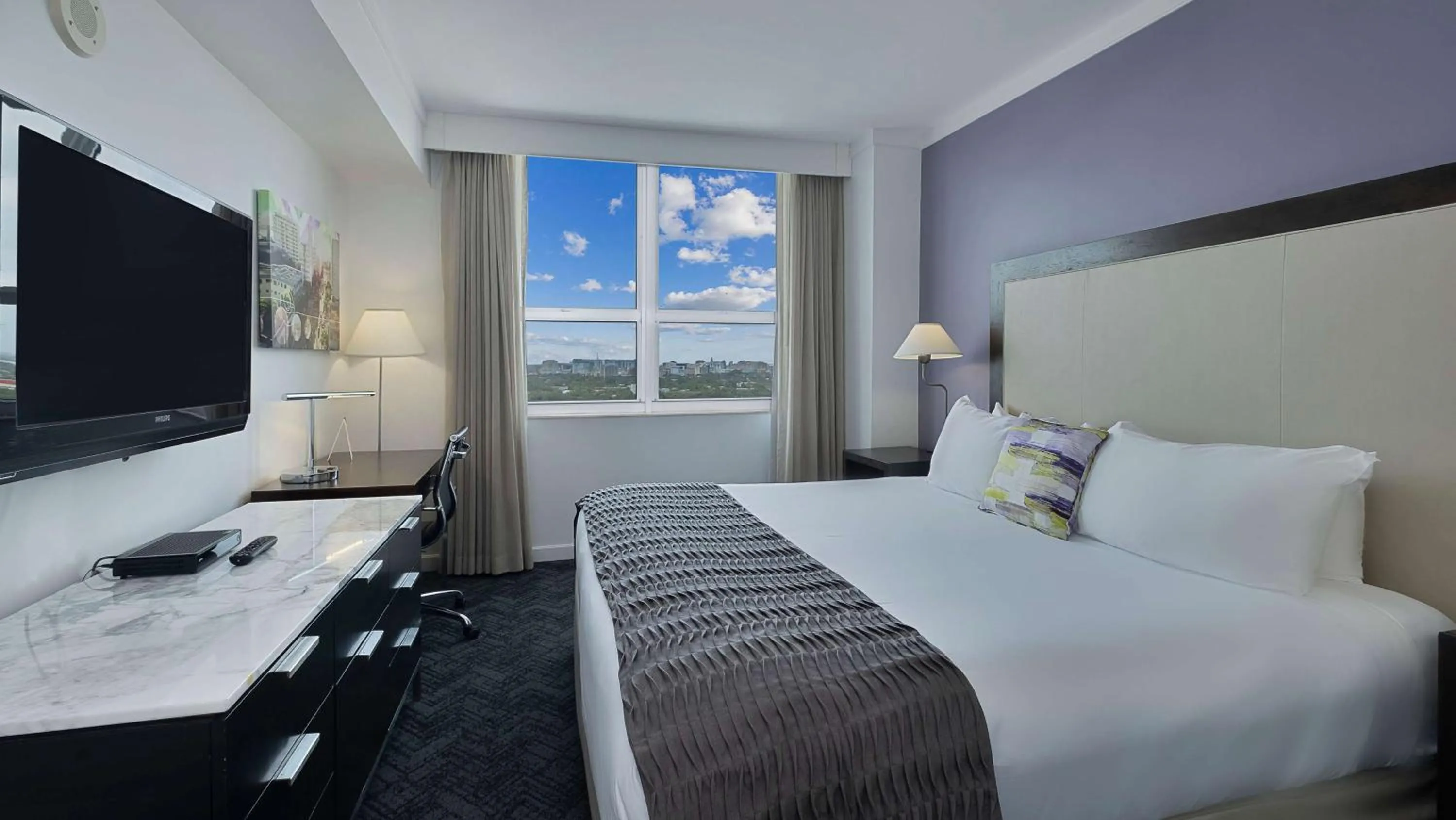 Photo of the whole room, Bed in Hotel Arya BW Premier Collection