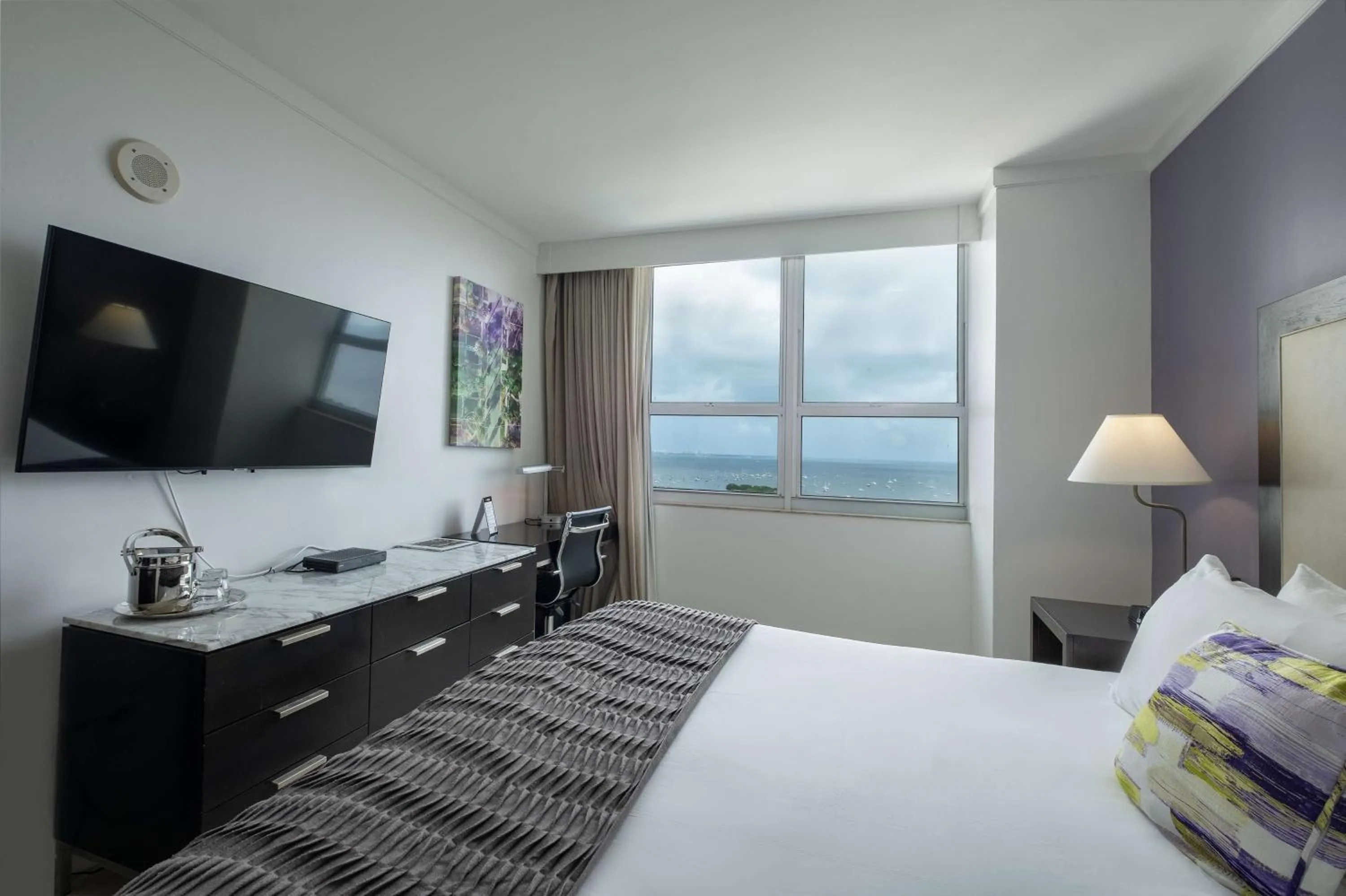 Bedroom, Bed in Hotel Arya BW Premier Collection