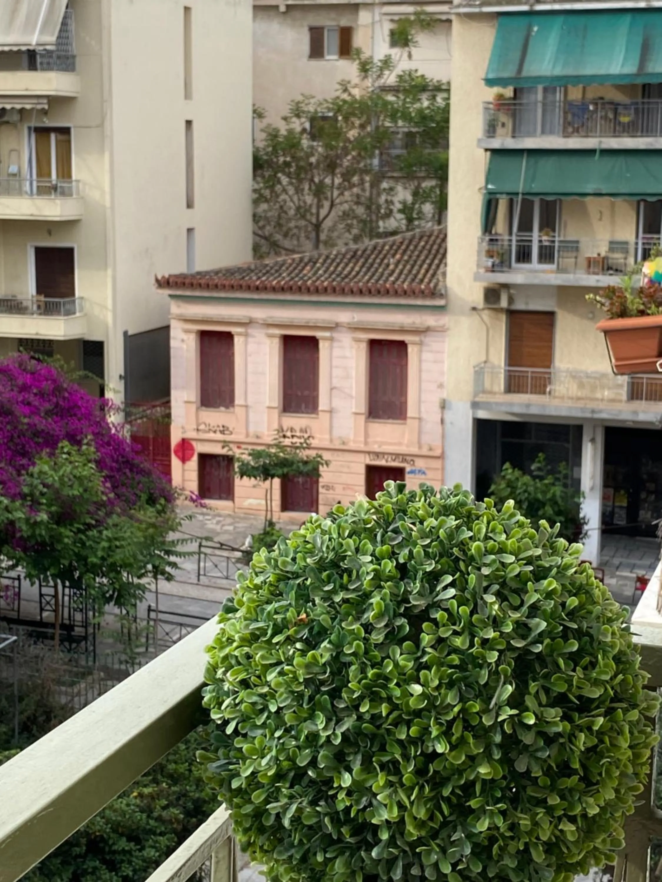 Soho Athene Apartment