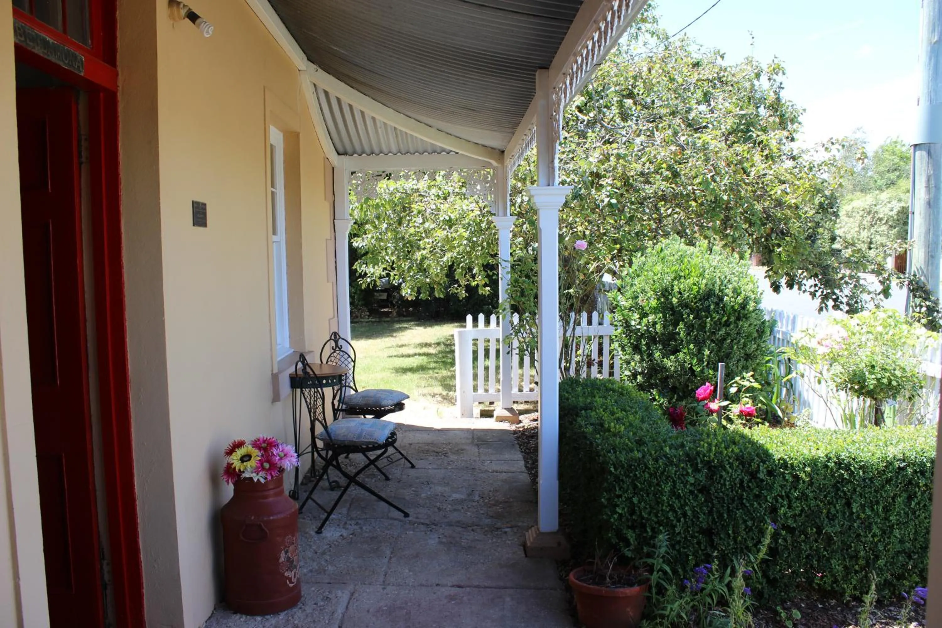 Patio in Bellamona Cottage Longford
