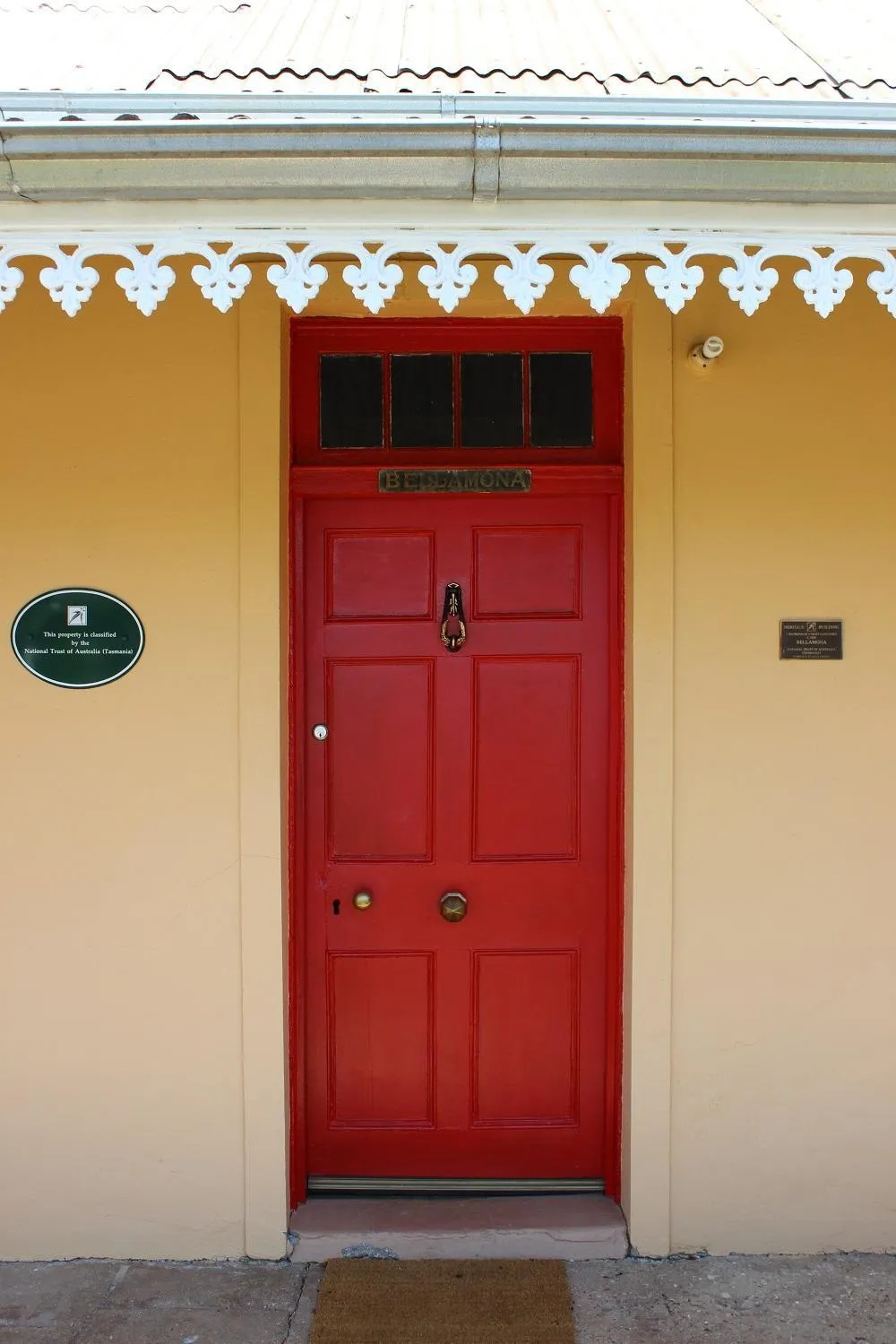 Decorative detail in Bellamona Cottage Longford