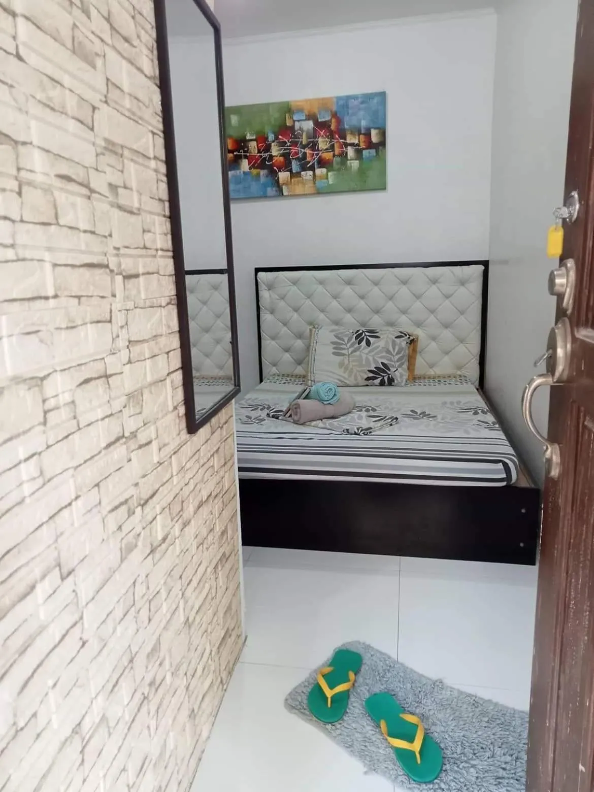 Bed in N&J Lopez Lodging House