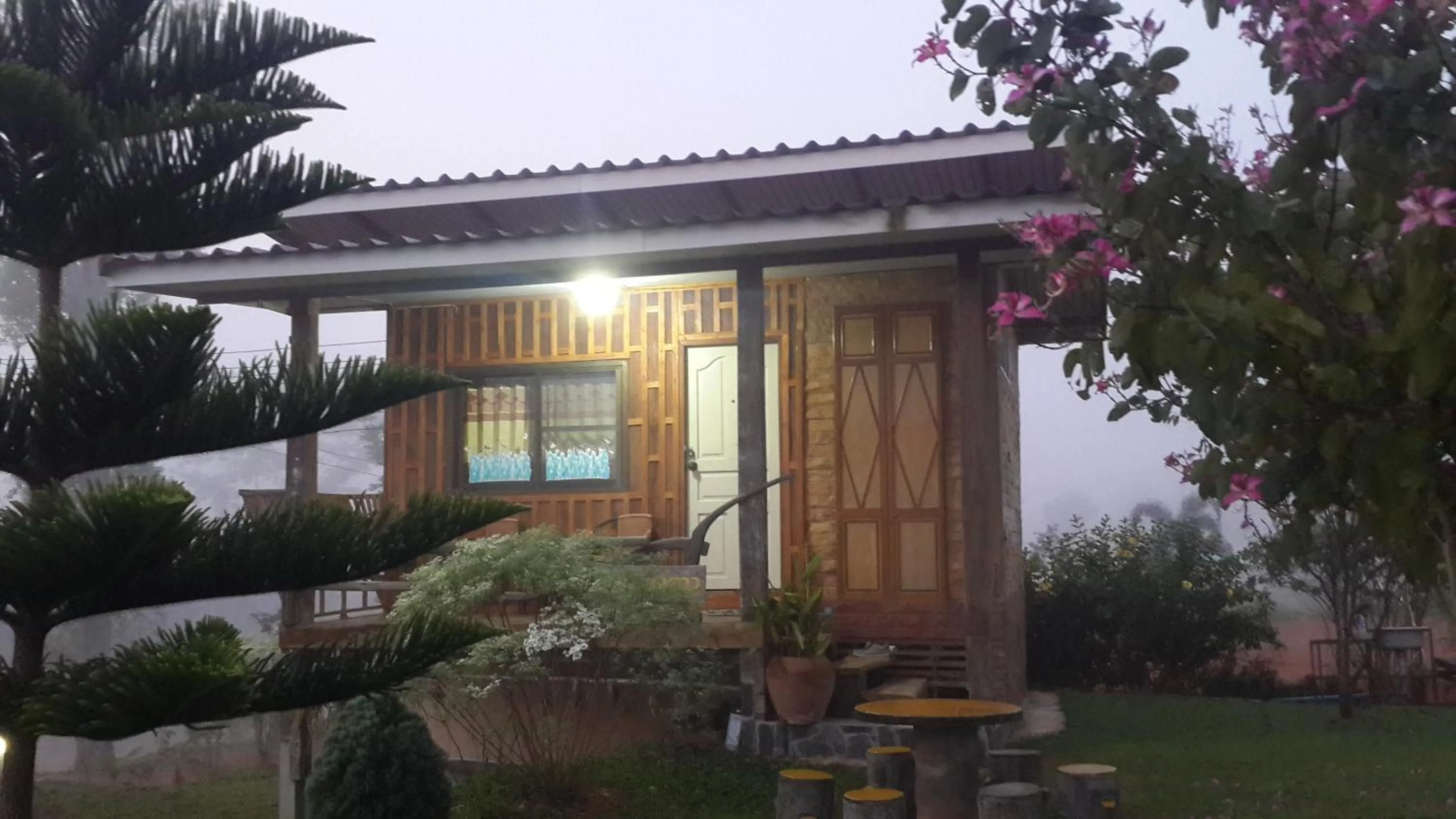 Phu Aram Khao Kho Resort