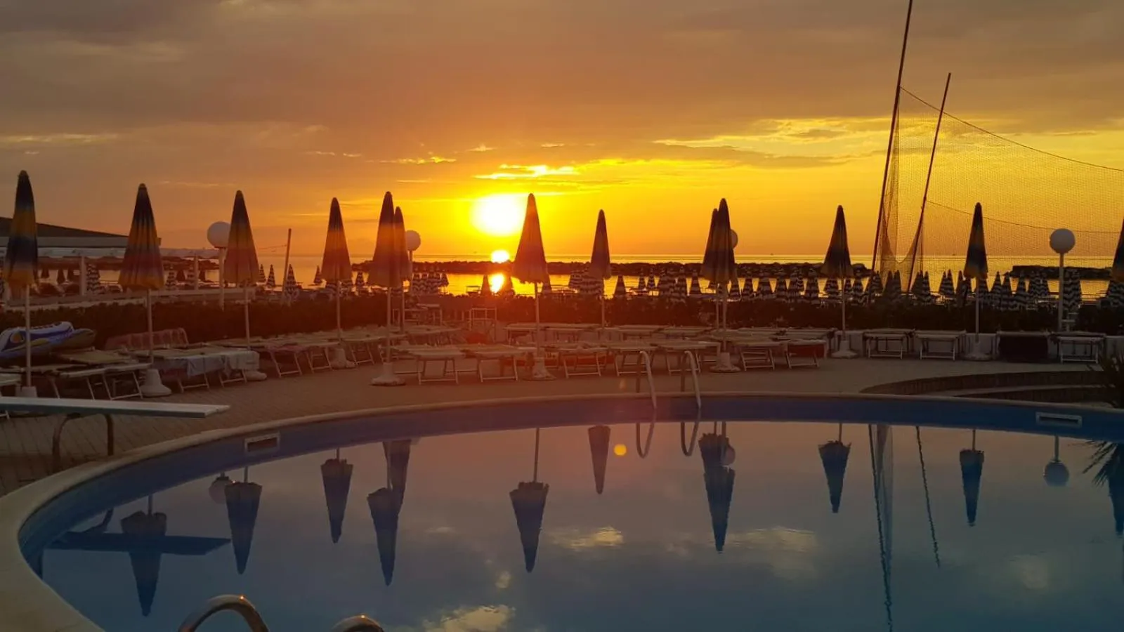 Swimming pool in Hotel Marco