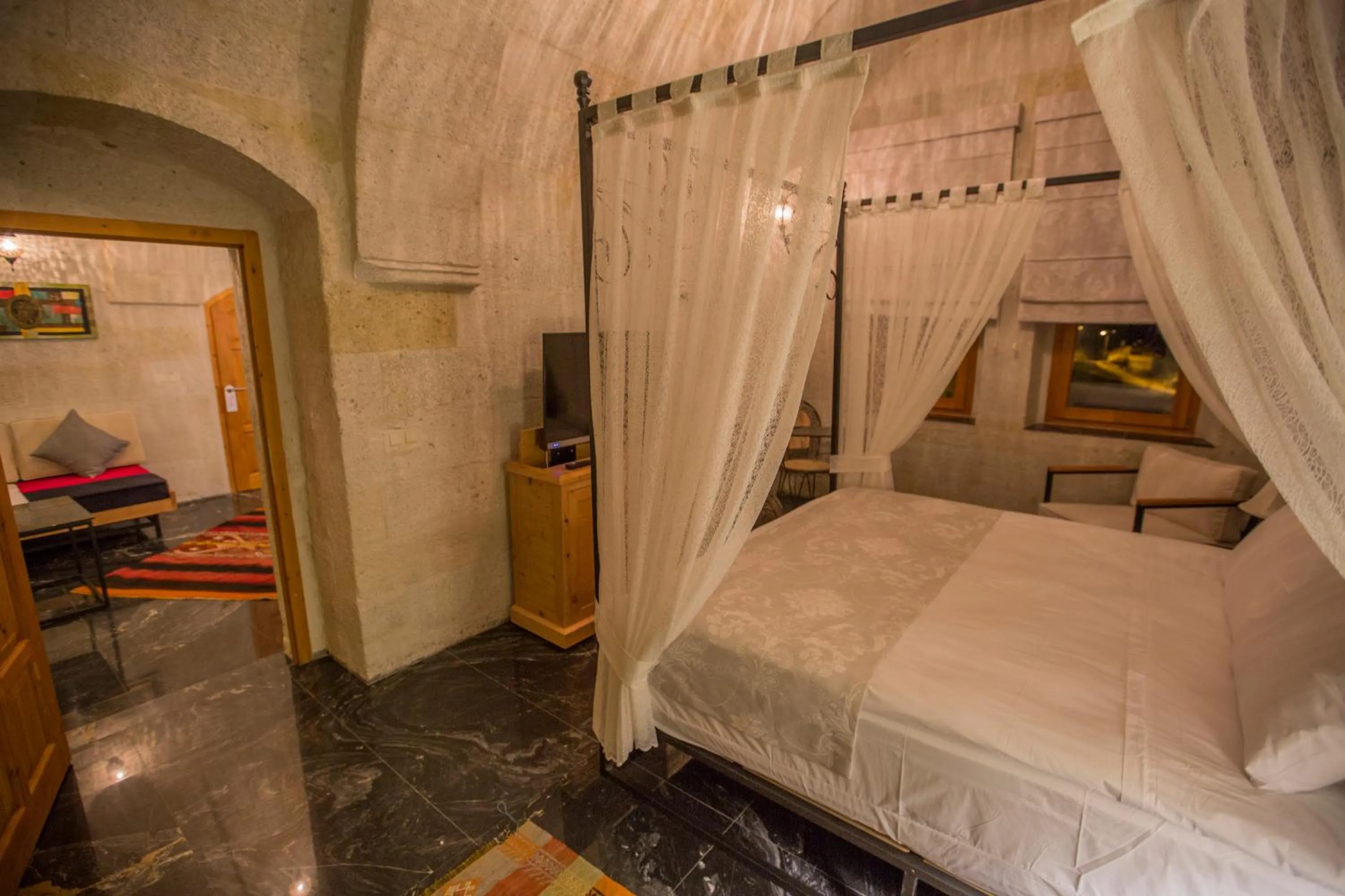 Bedroom, Bed in Agarta Cave Hotel