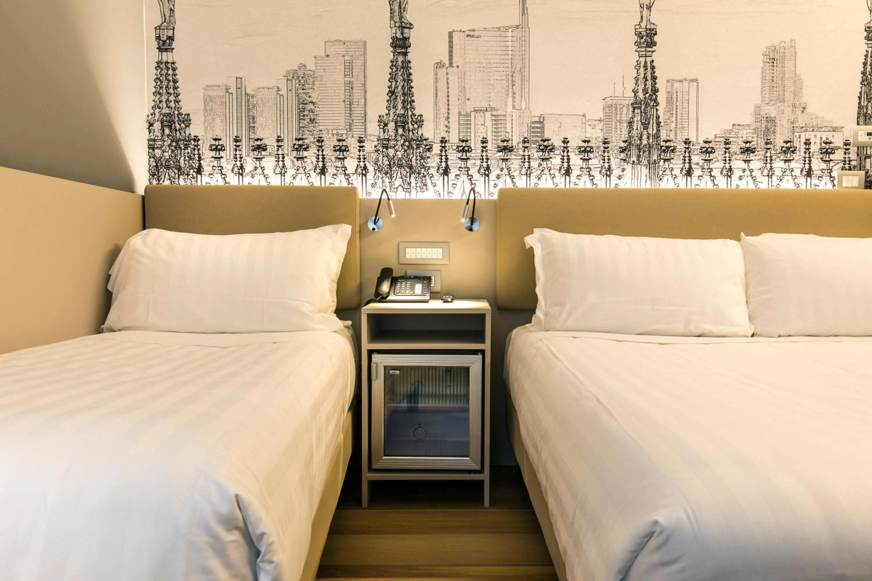 Bed in 43 Station Hotel