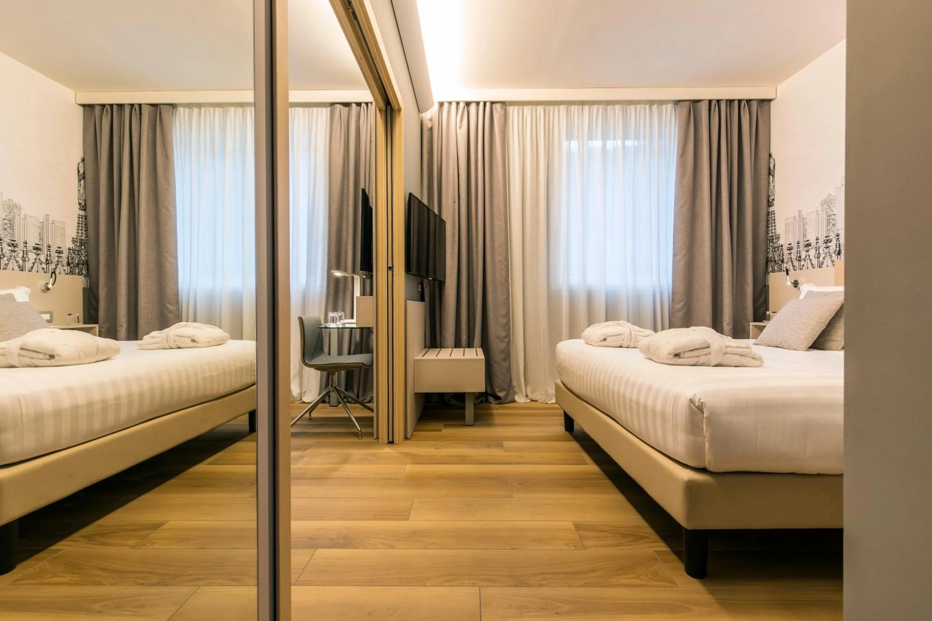 Bed in 43 Station Hotel