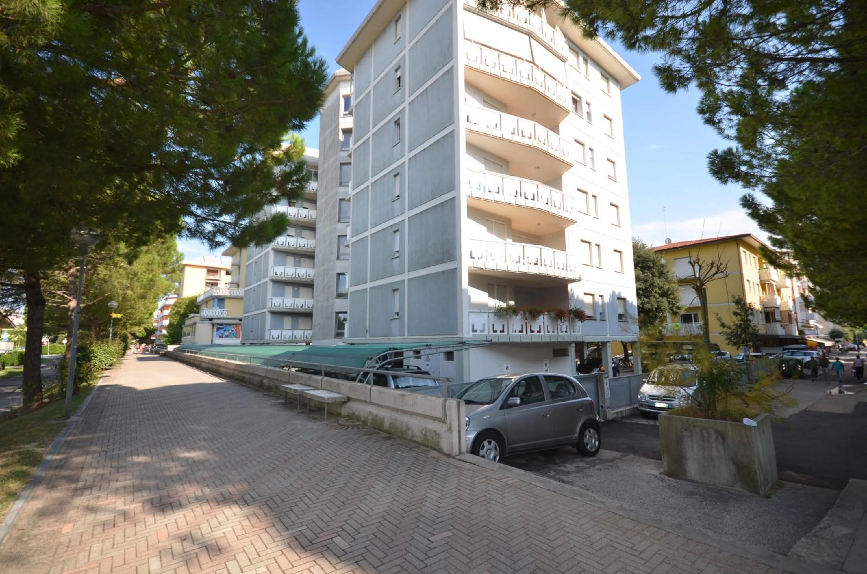 Property building in Tre C