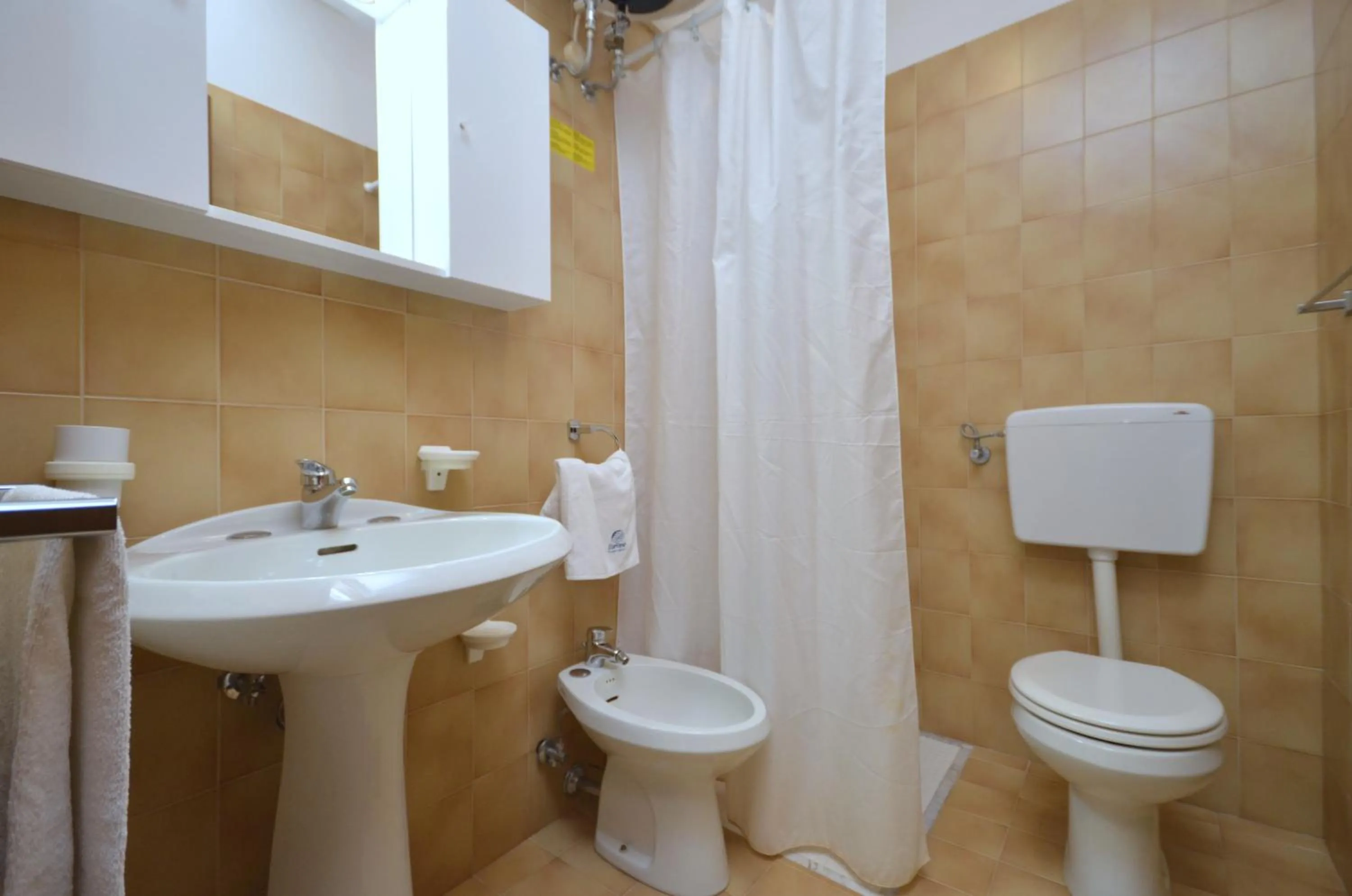 Shower in Appartamenti Nasse