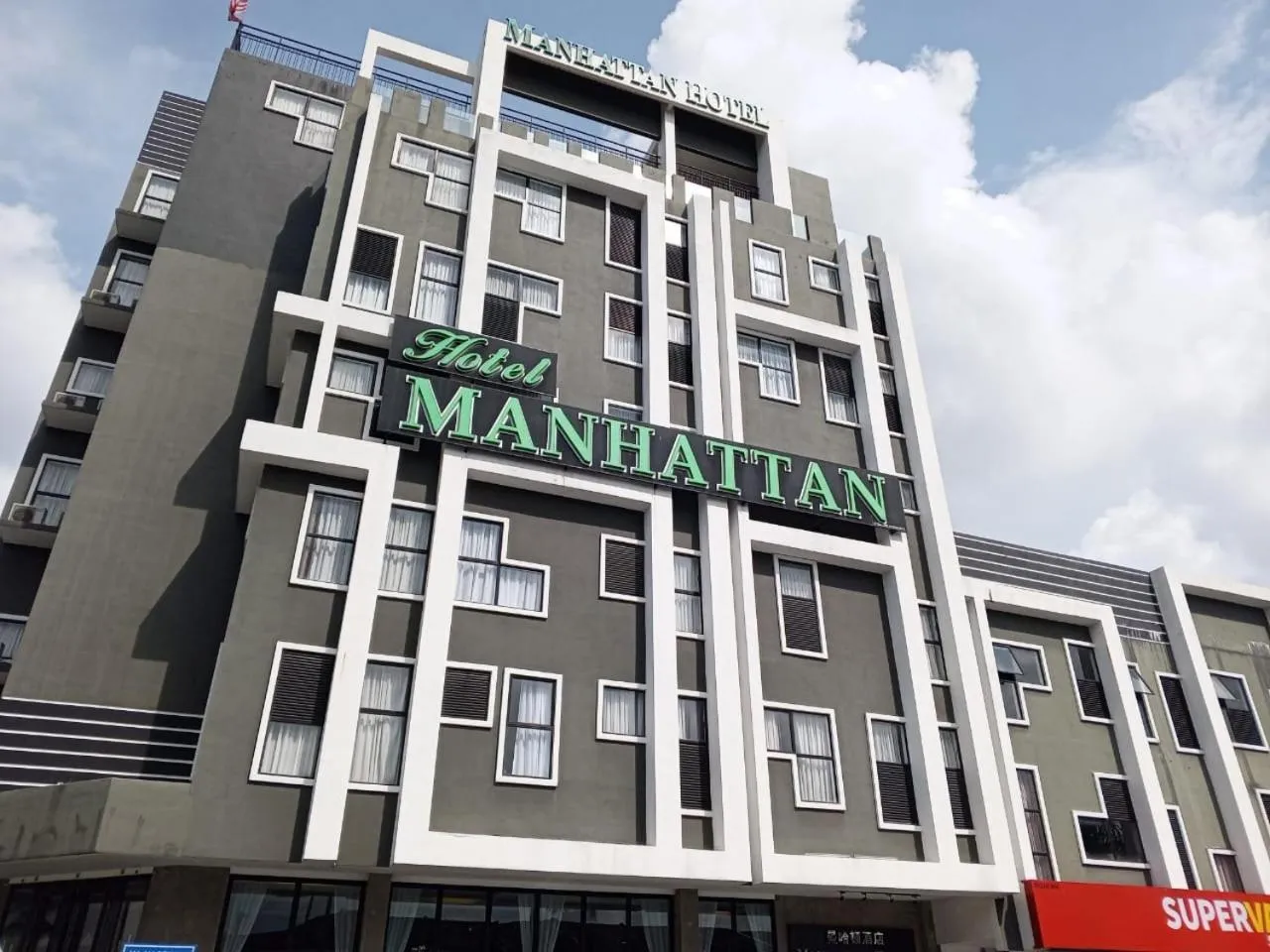 Property building in Manhattan Hotel Ipoh