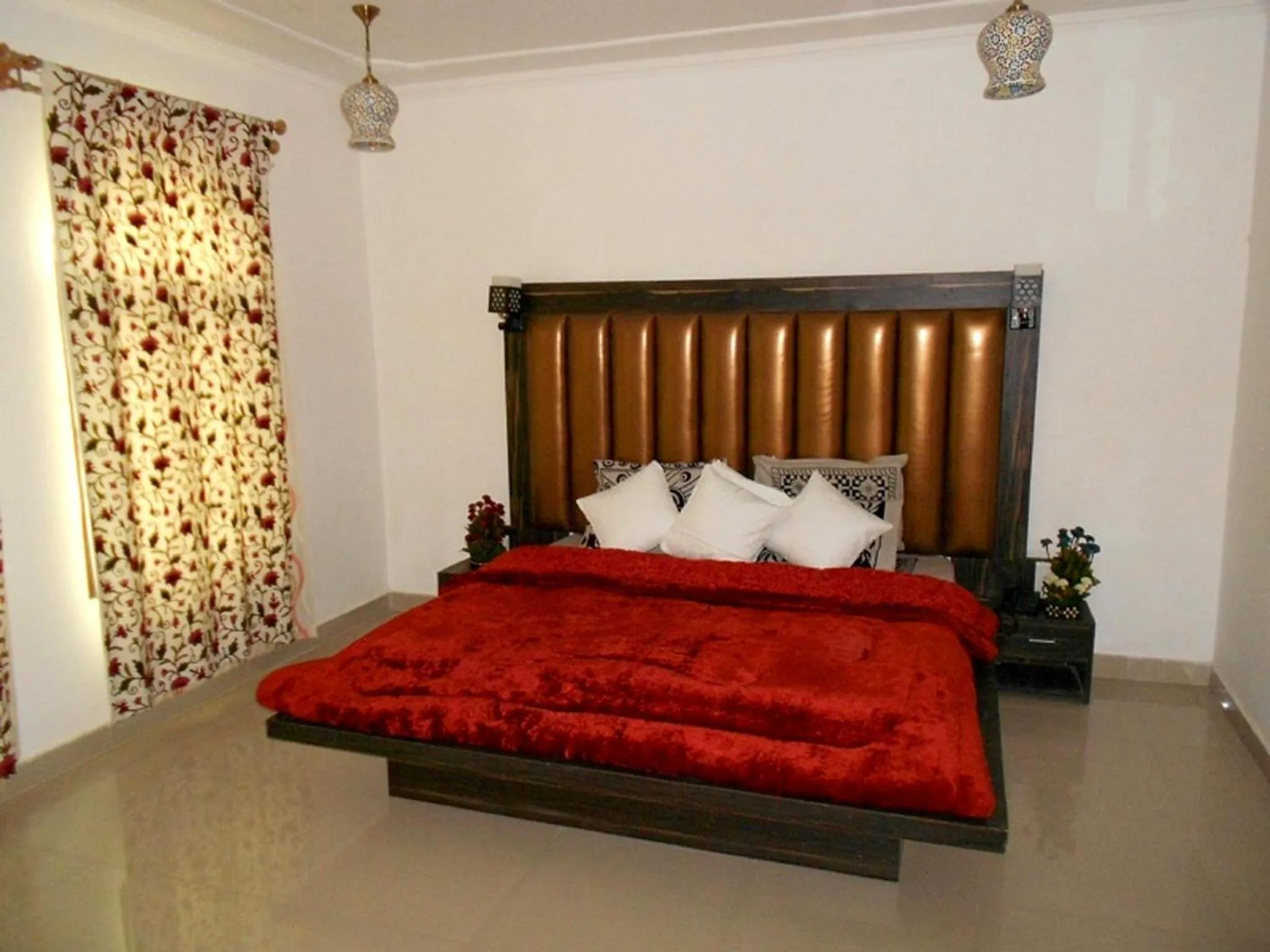 Bedroom, Bed in Hotel Ash Vale