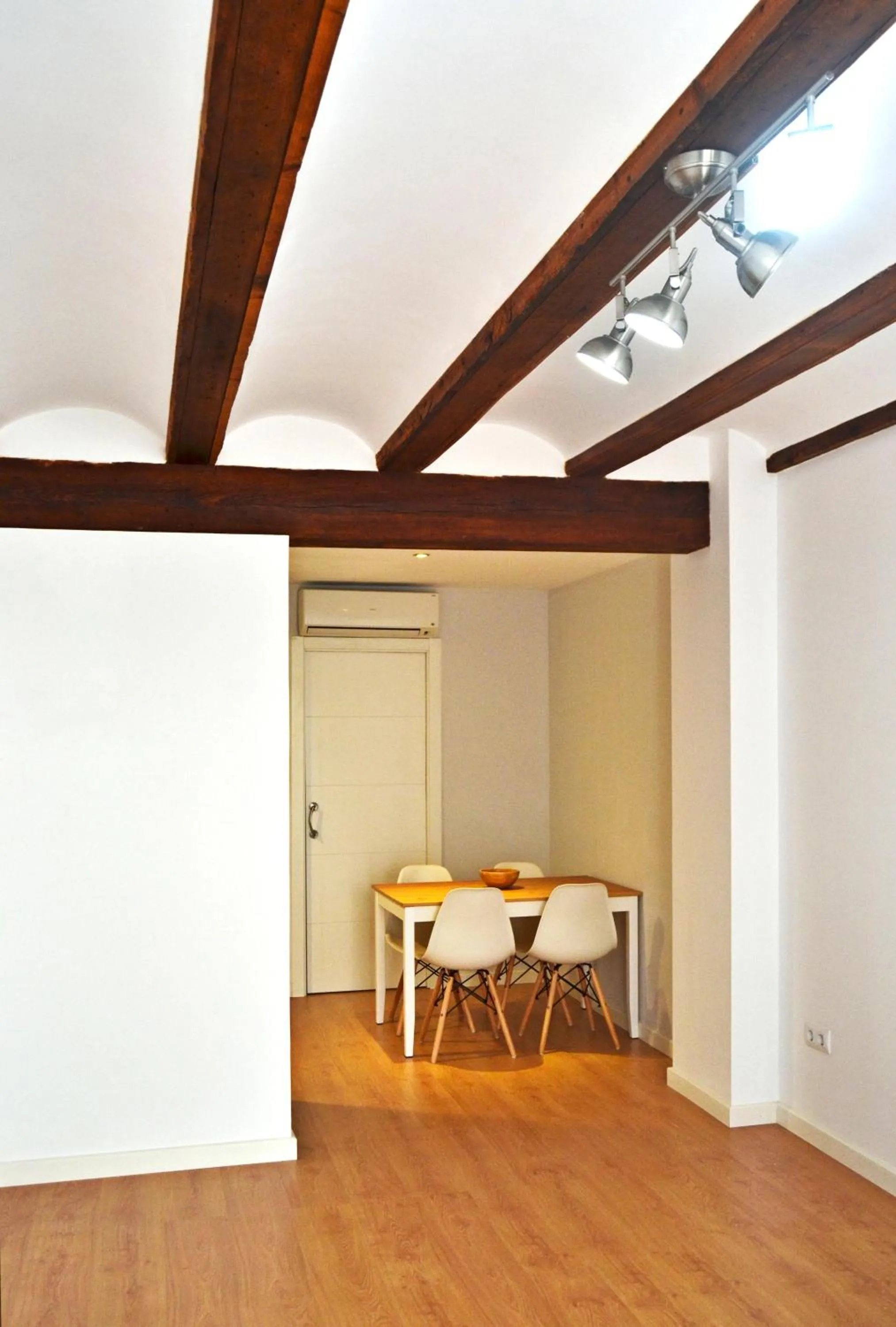 Dining area in Botànic Apartaments