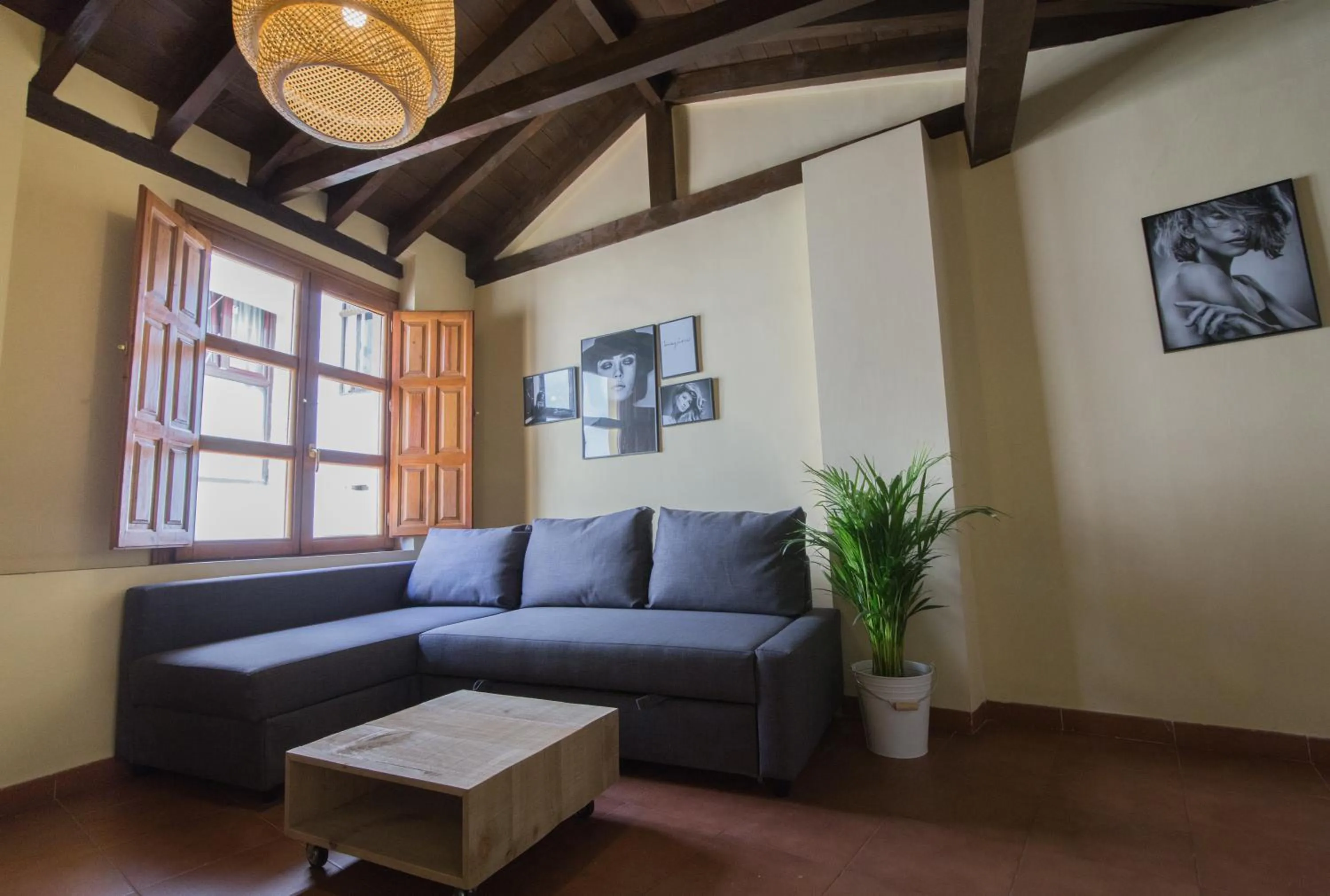 Living room in Apartamentos Nahira Suites 3000