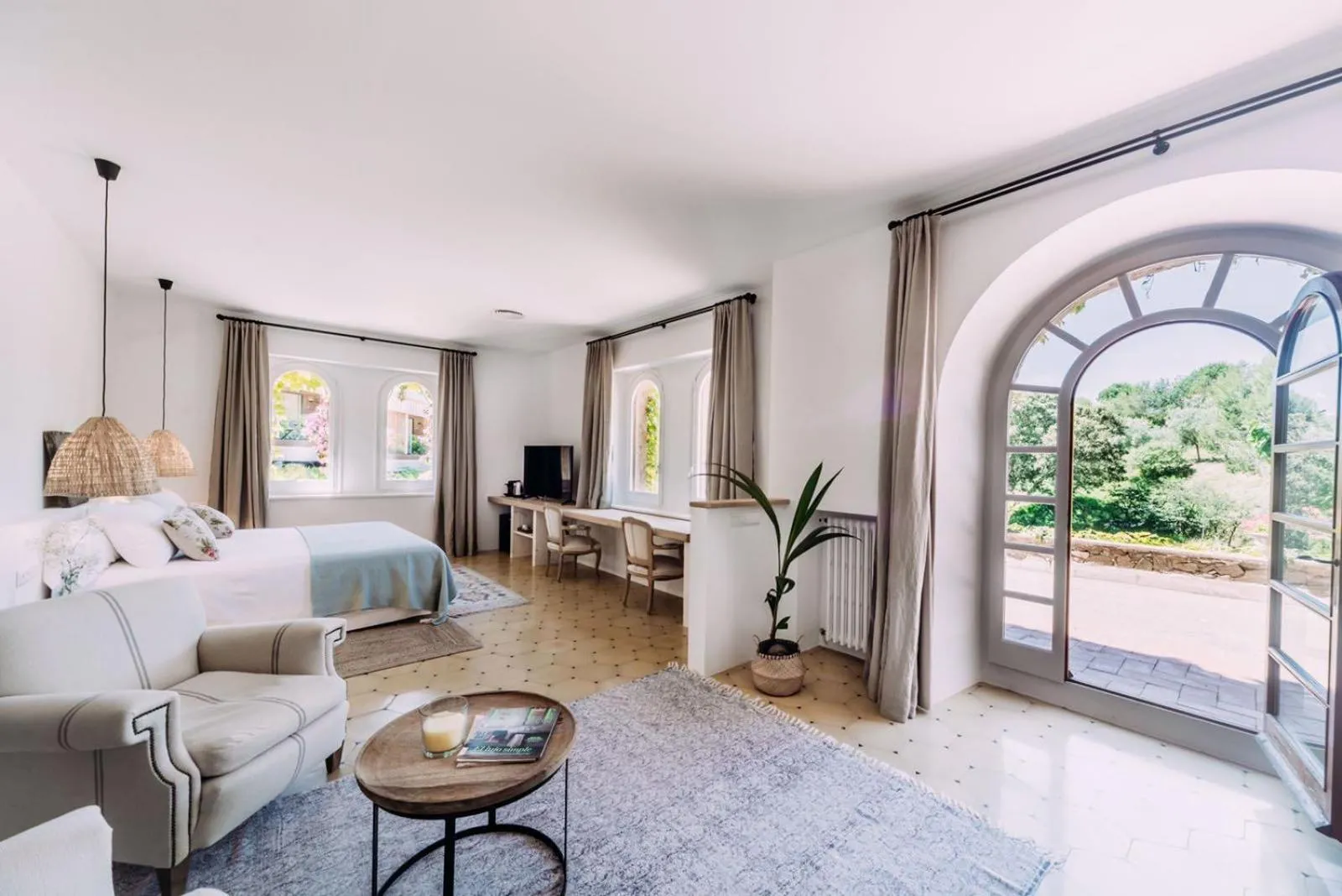 Deluxe Double Room with Terrace in Hotel Mas Pastora - Adults Only