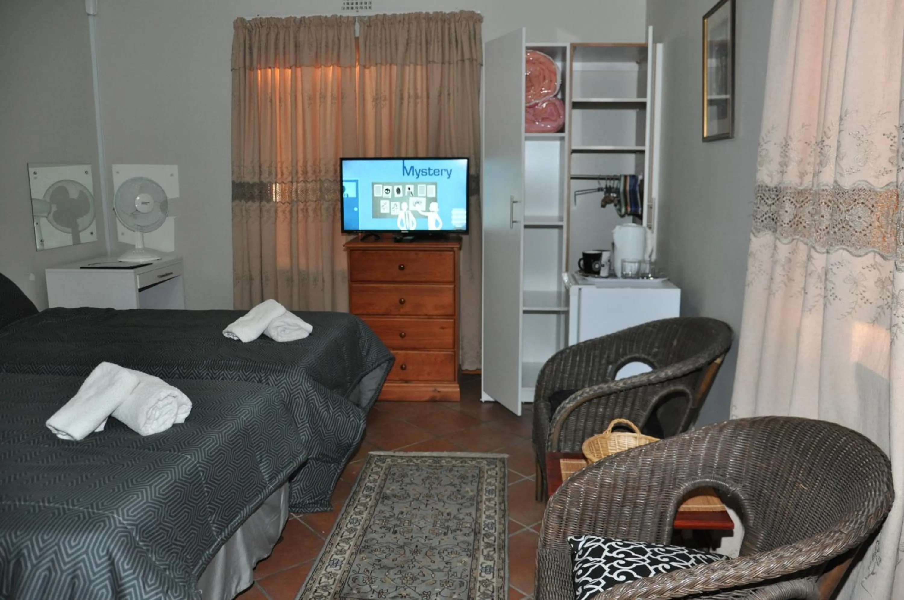 Photo of the whole room in Hermanus AT HOME