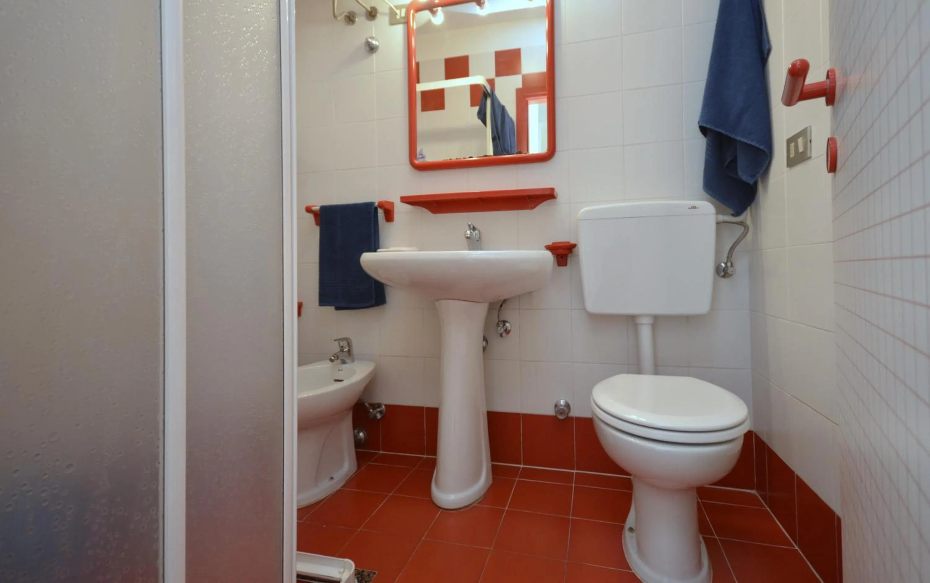 Toilet in Appartamenti Urano