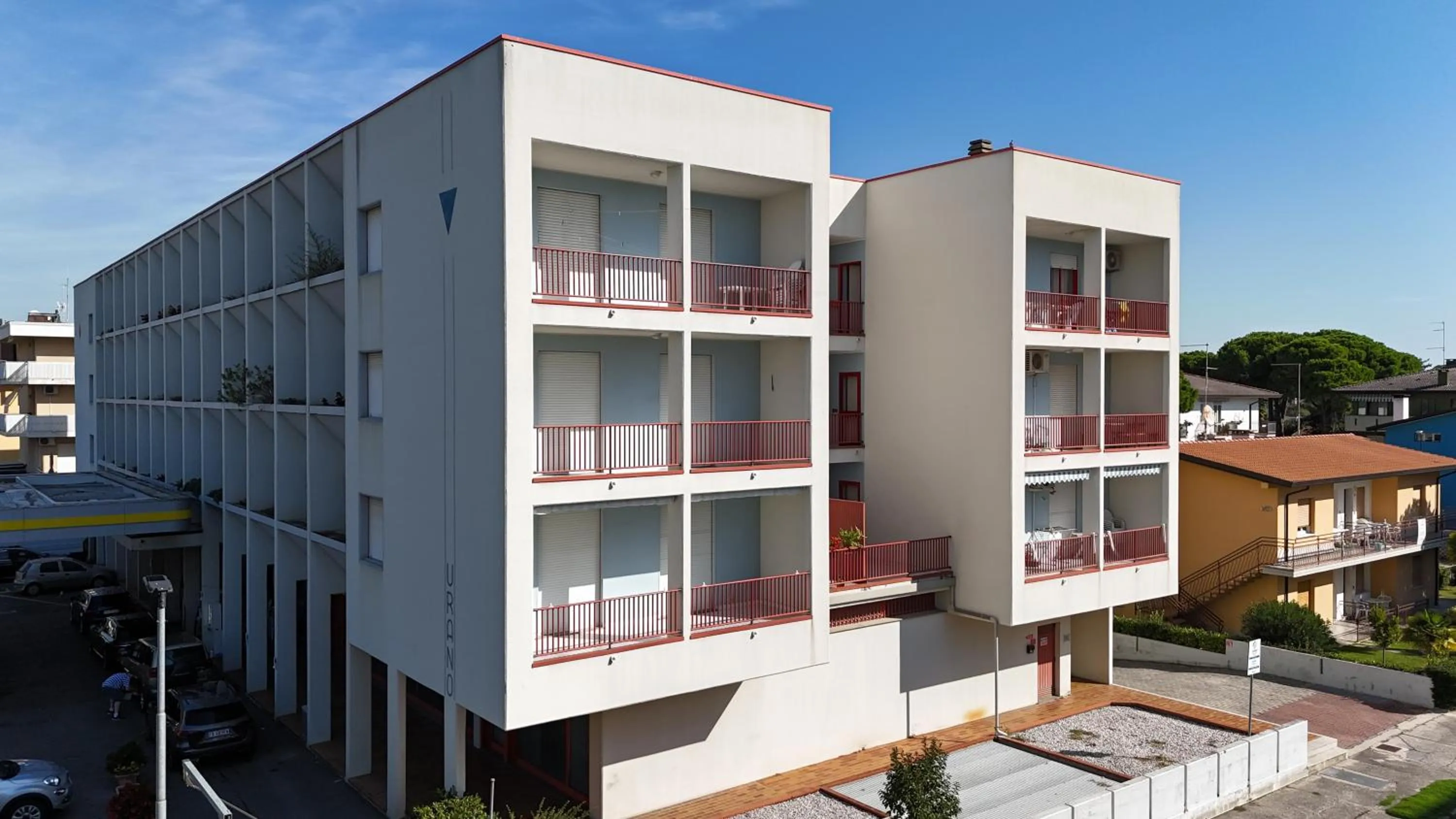 Property building in Appartamenti Urano