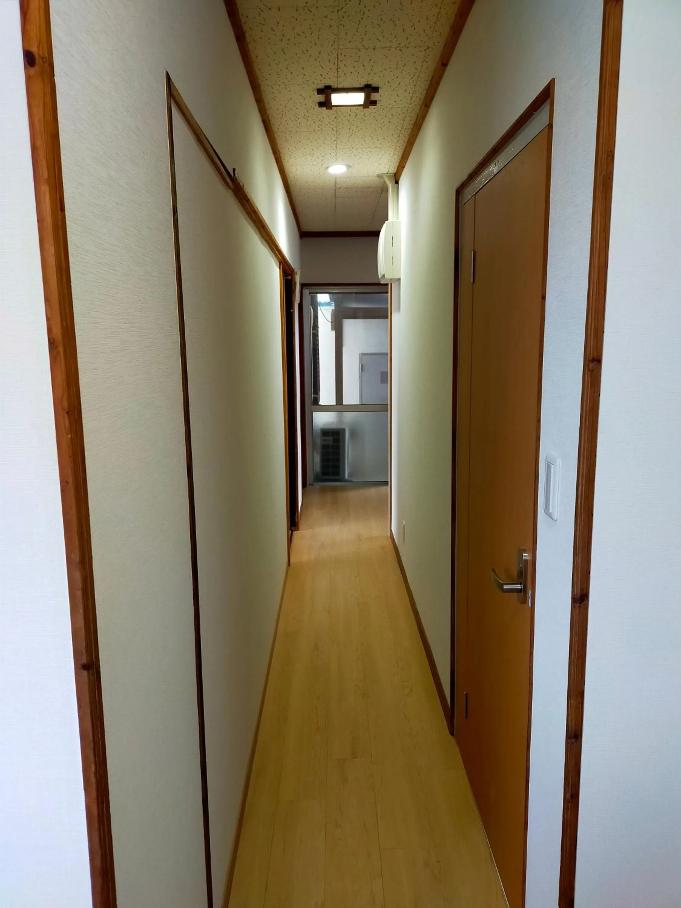 Shirahono Yado Aoi Umi