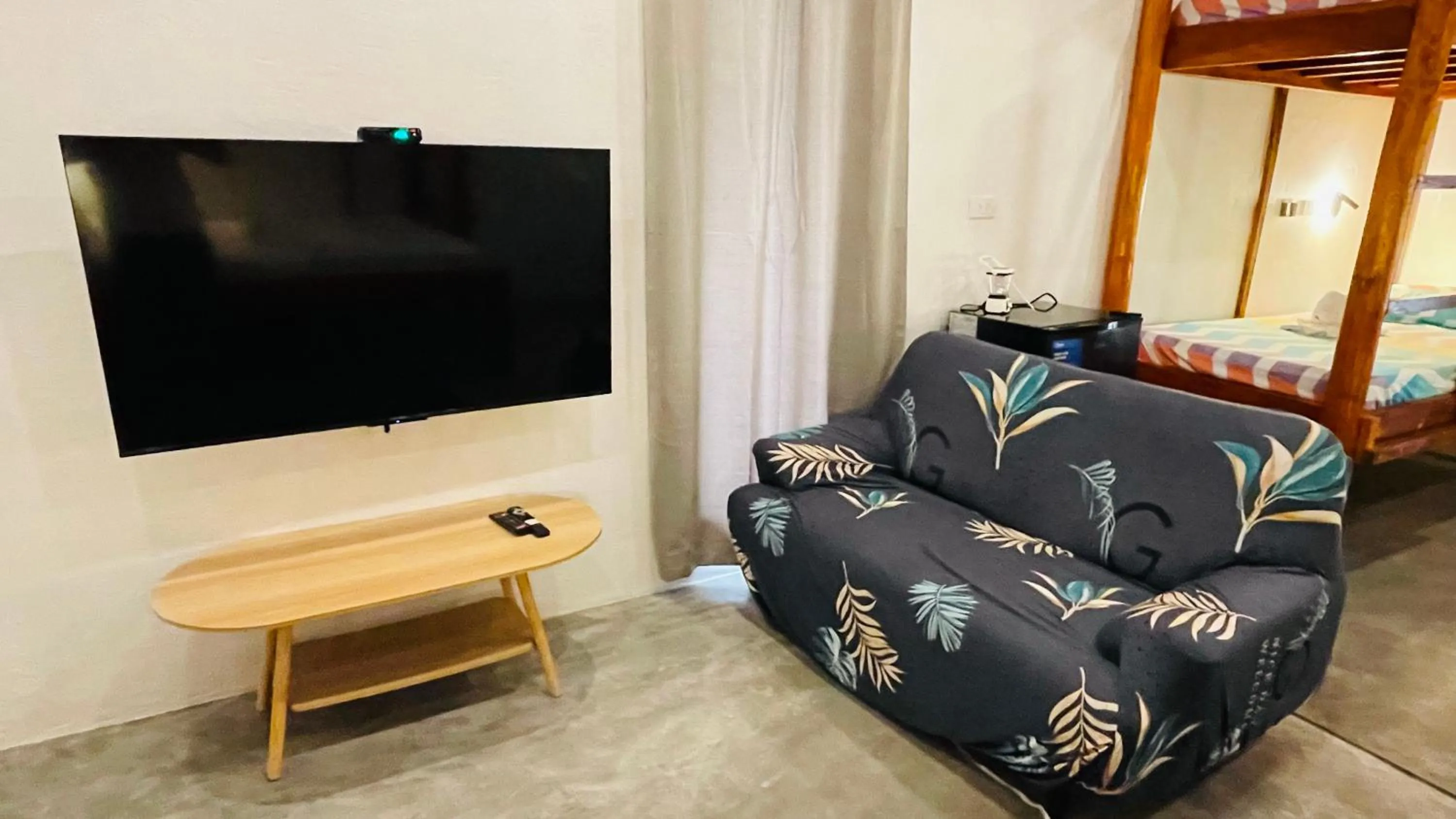 TV and multimedia in Footprints Beach Resort