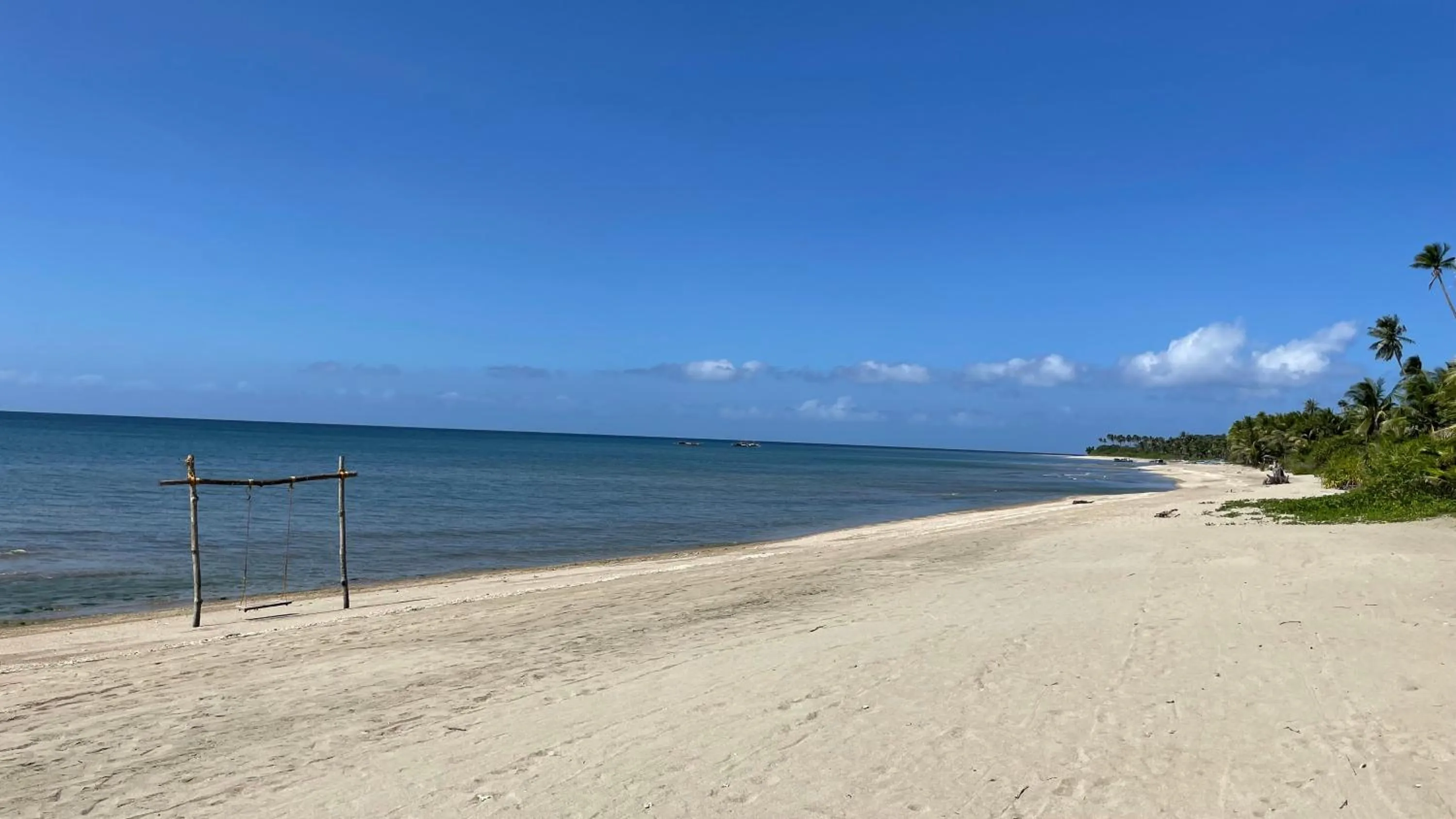 Beach in Footprints Beach Resort