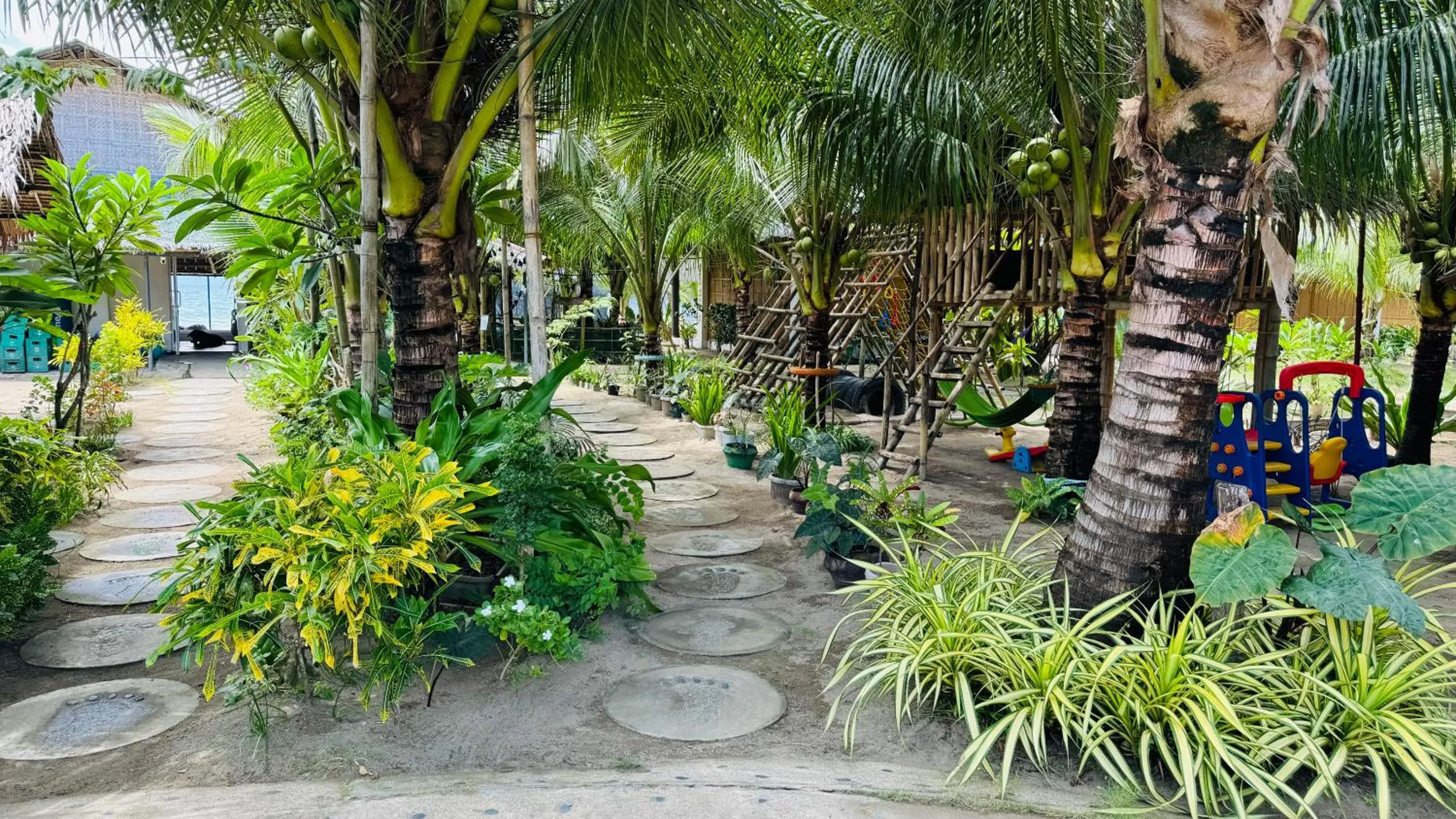 Day in Footprints Beach Resort